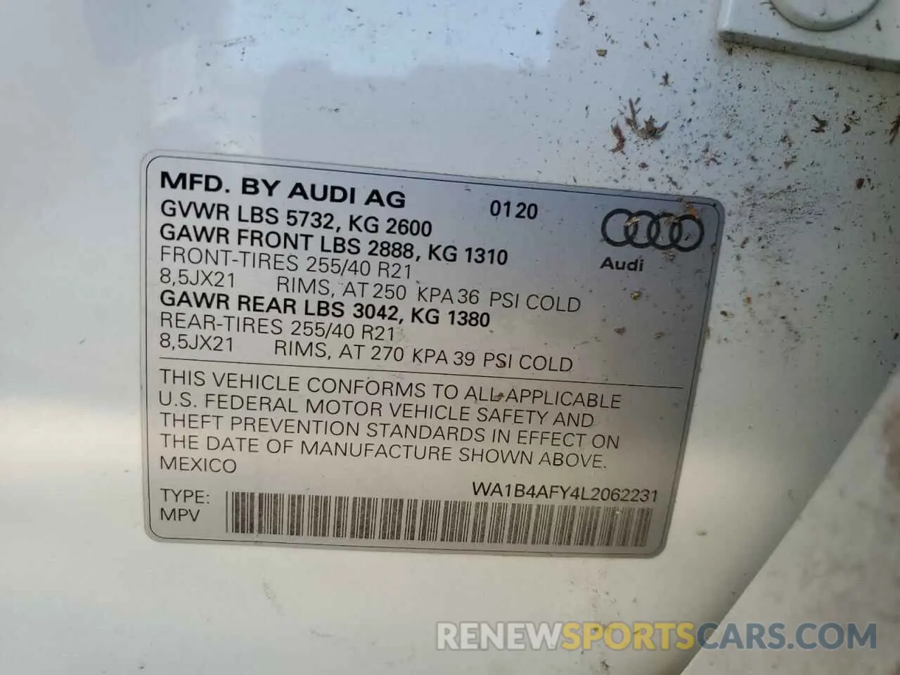 14 fotografías del automóvil dañado WA1B4AFY4L2062231 AUDI SQ5 2020
