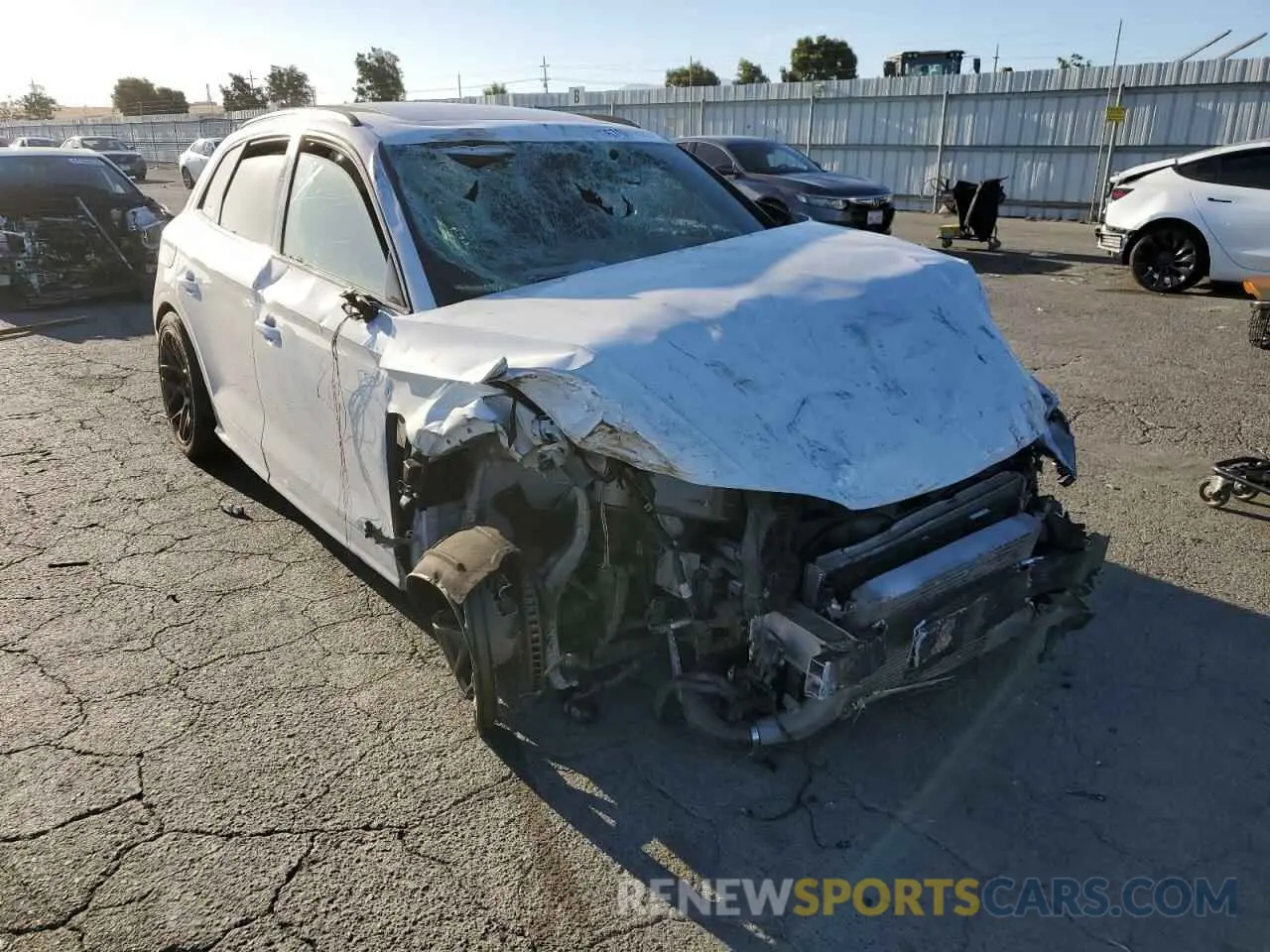 4 fotografías del automóvil dañado WA1B4AFY4L2062231 AUDI SQ5 2020
