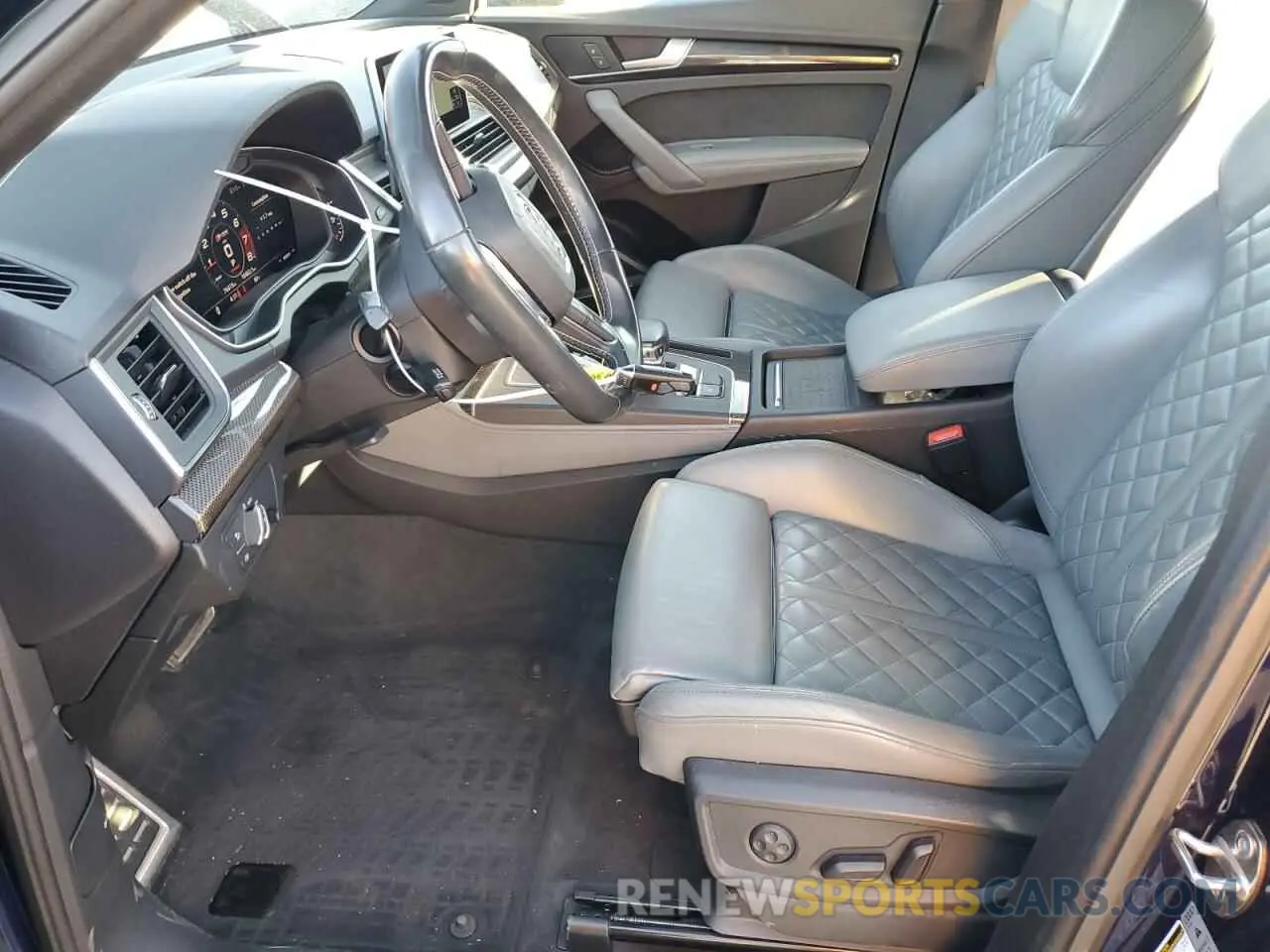 7 fotografías del automóvil dañado WA1B4AFY4L2077702 AUDI SQ5 2020