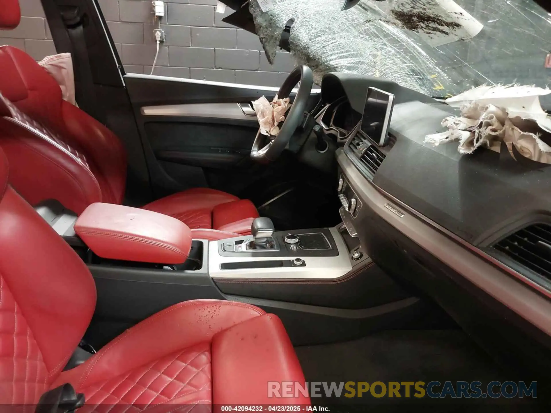 5 fotografías del automóvil dañado WA1B4AFY4L2114313 AUDI SQ5 2020
