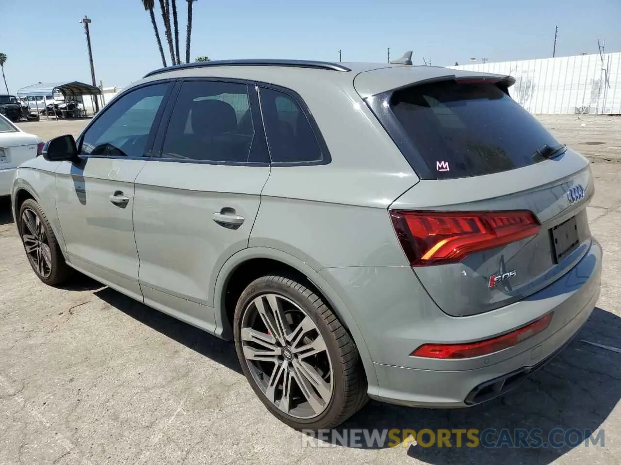 2 fotografías del automóvil dañado WA1B4AFY6L2015167 AUDI SQ5 2020