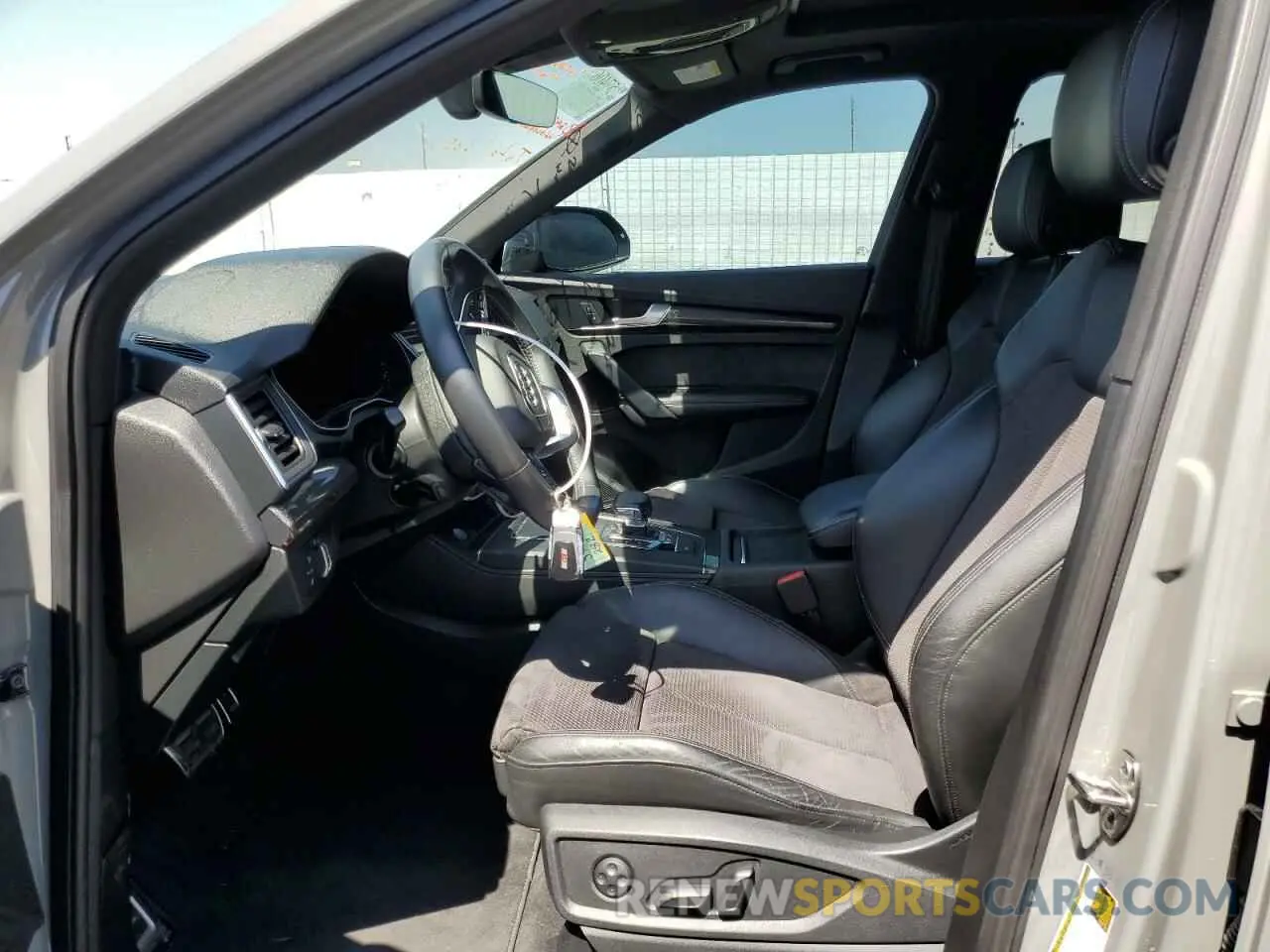 7 fotografías del automóvil dañado WA1B4AFY6L2015167 AUDI SQ5 2020