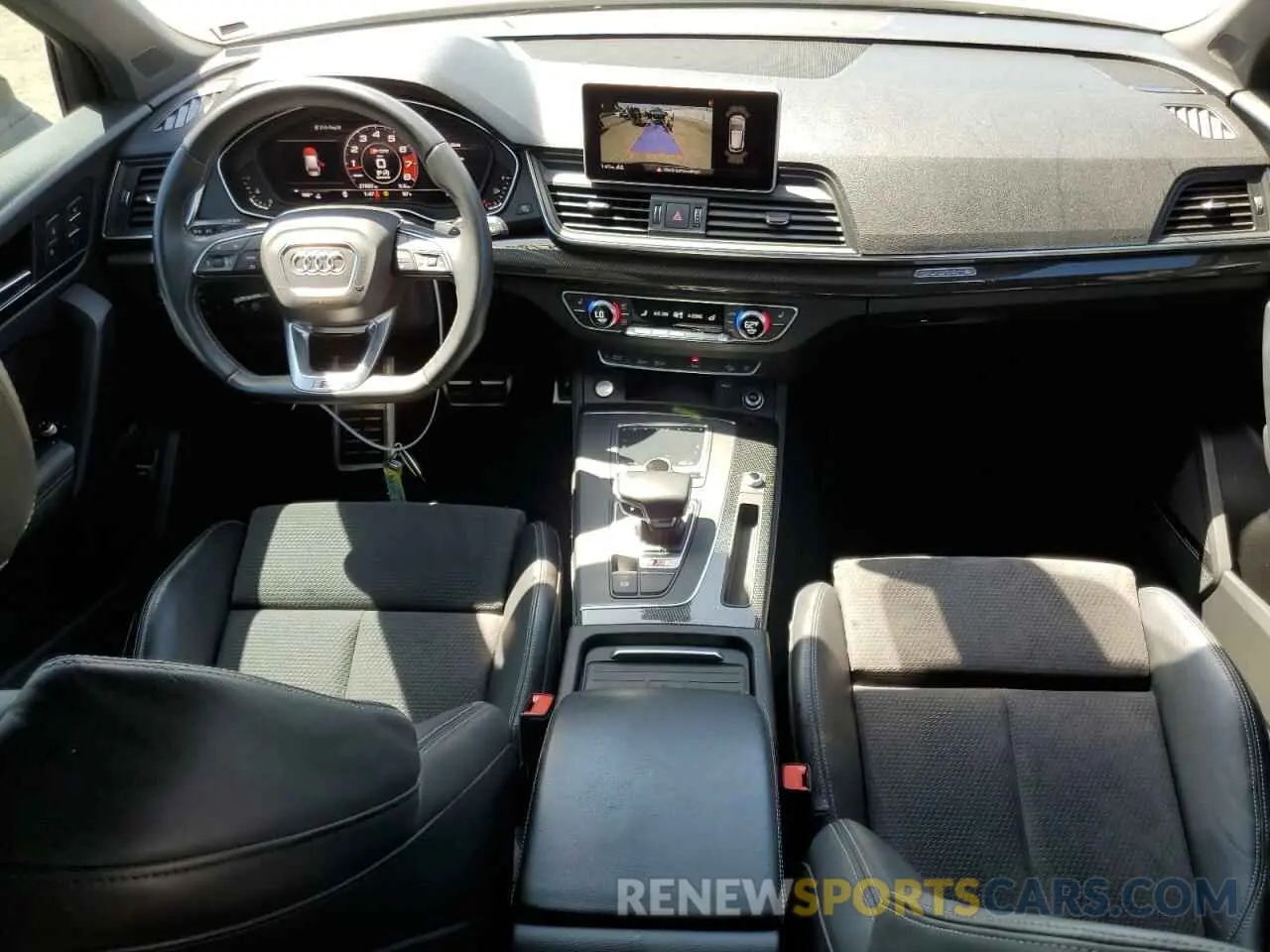 8 fotografías del automóvil dañado WA1B4AFY6L2015167 AUDI SQ5 2020