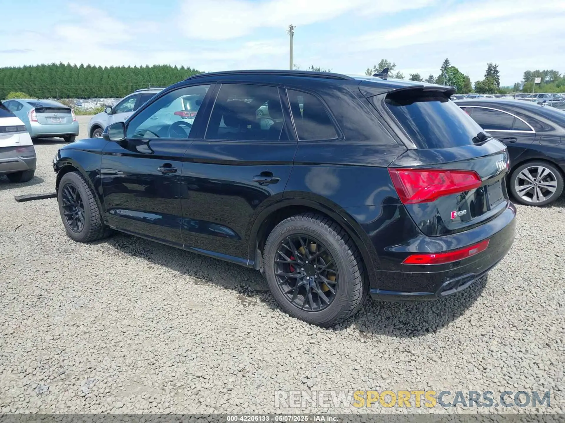 3 fotografías del automóvil dañado WA1B4AFY8L2040006 AUDI SQ5 2020