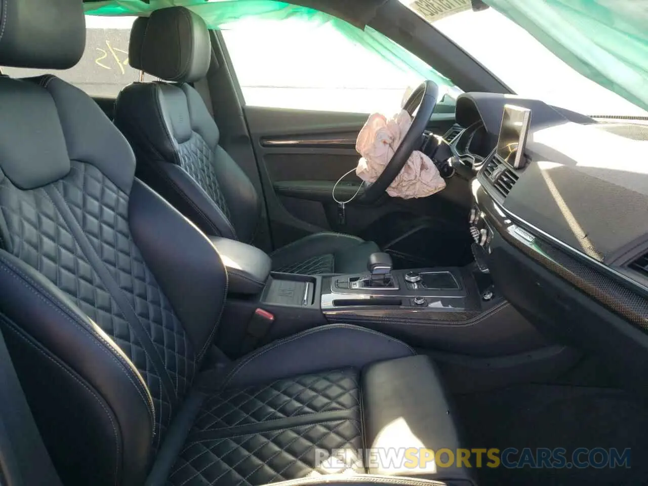 5 fotografías del automóvil dañado WA1C4AFY0L2025911 AUDI SQ5 2020