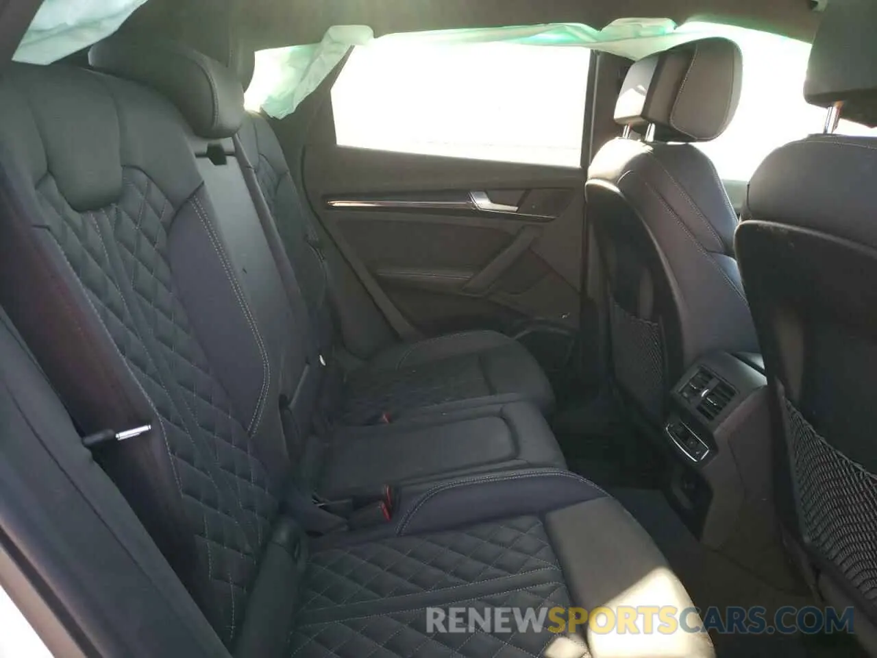 6 fotografías del automóvil dañado WA1C4AFY0L2025911 AUDI SQ5 2020