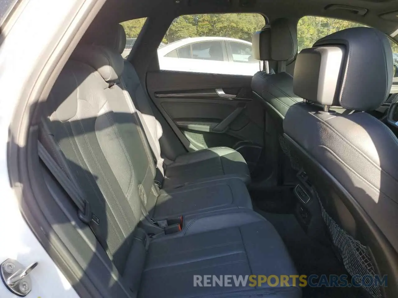 11 fotografías del automóvil dañado WA1C4AFY8L2120037 AUDI SQ5 2020