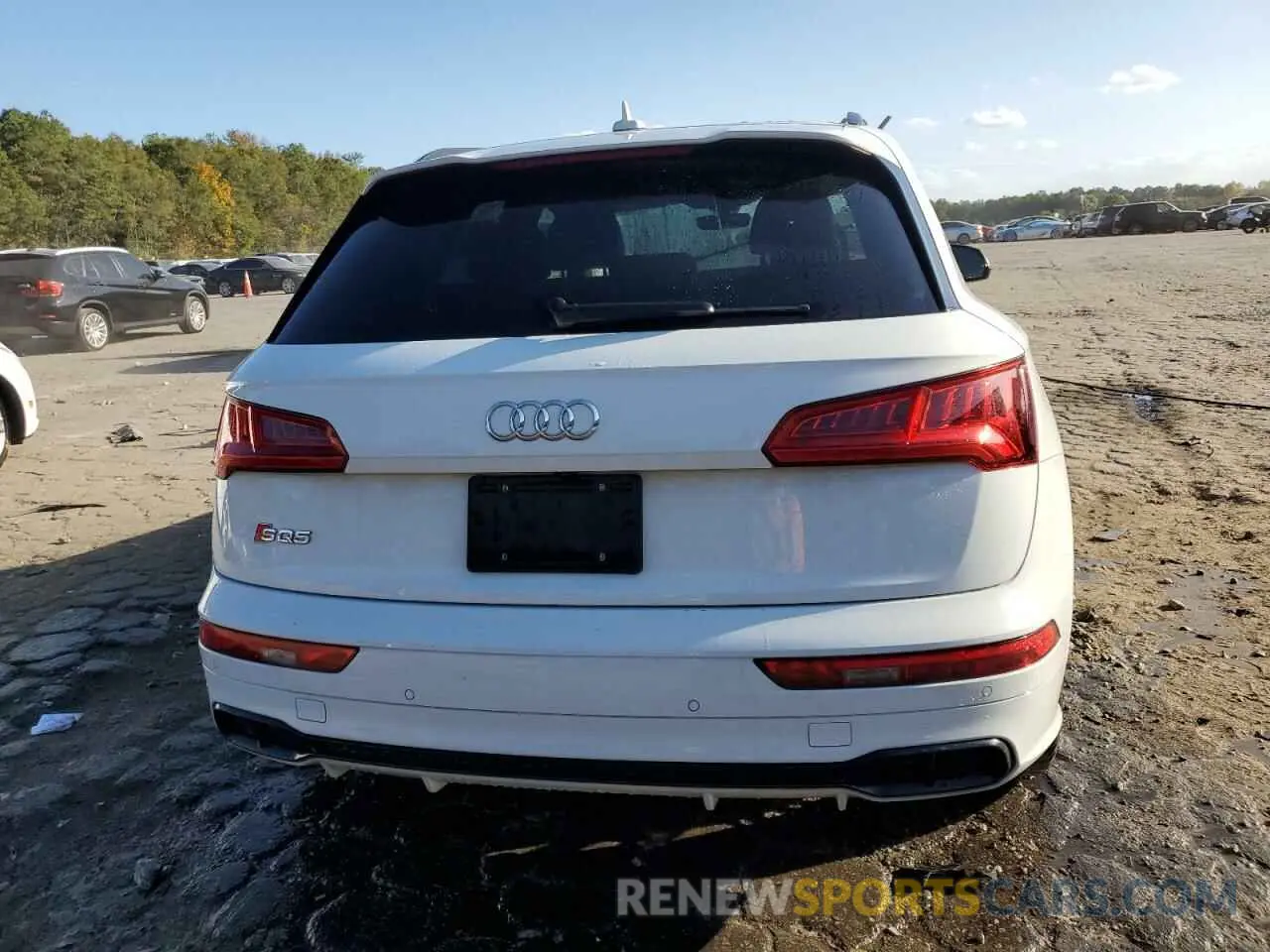 6 fotografías del automóvil dañado WA1C4AFY8L2120037 AUDI SQ5 2020