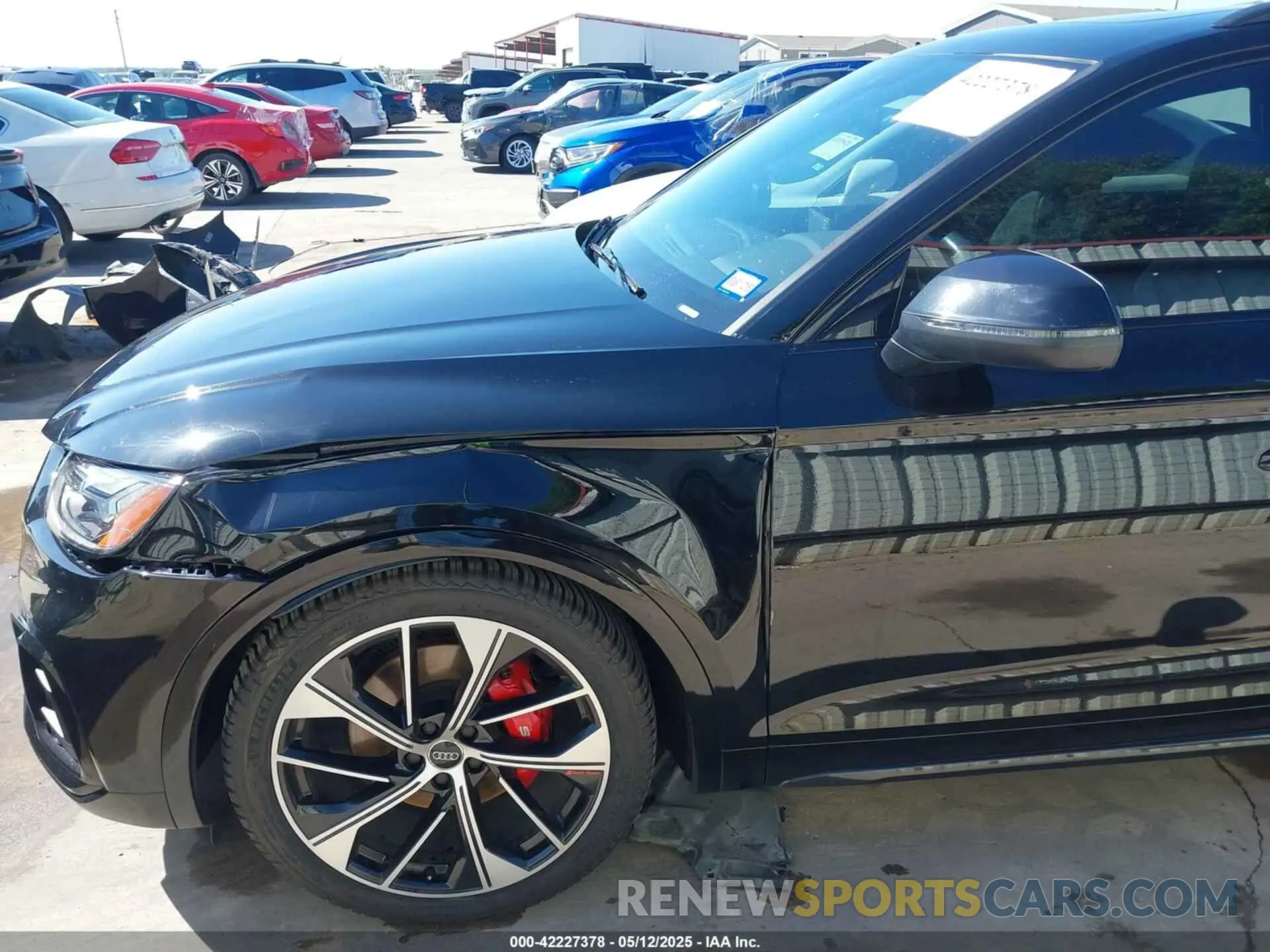18 fotografías del automóvil dañado WA1B4AFY1M2001646 AUDI SQ5 2021