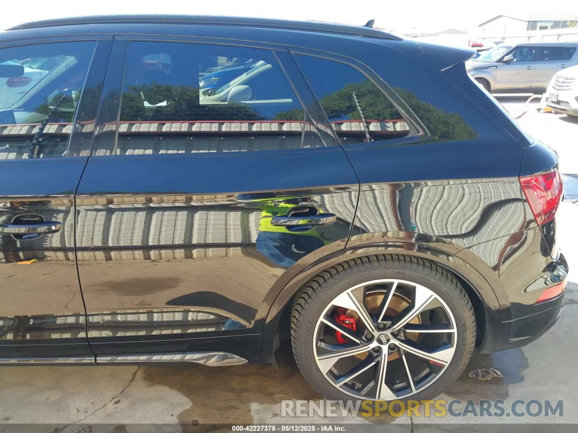 19 fotografías del automóvil dañado WA1B4AFY1M2001646 AUDI SQ5 2021