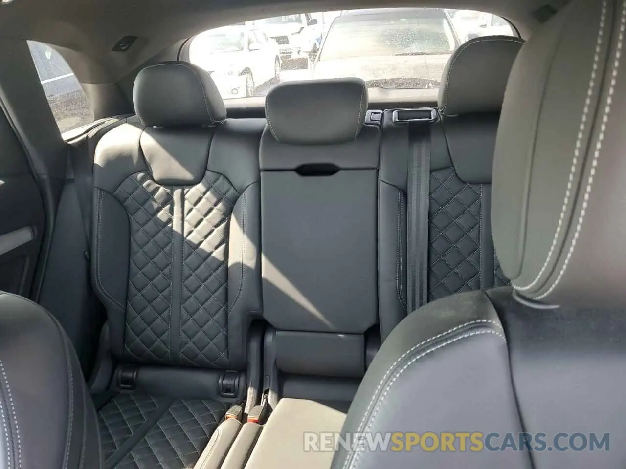 10 fotografías del automóvil dañado WA1B4AFY1M2035067 AUDI SQ5 2021