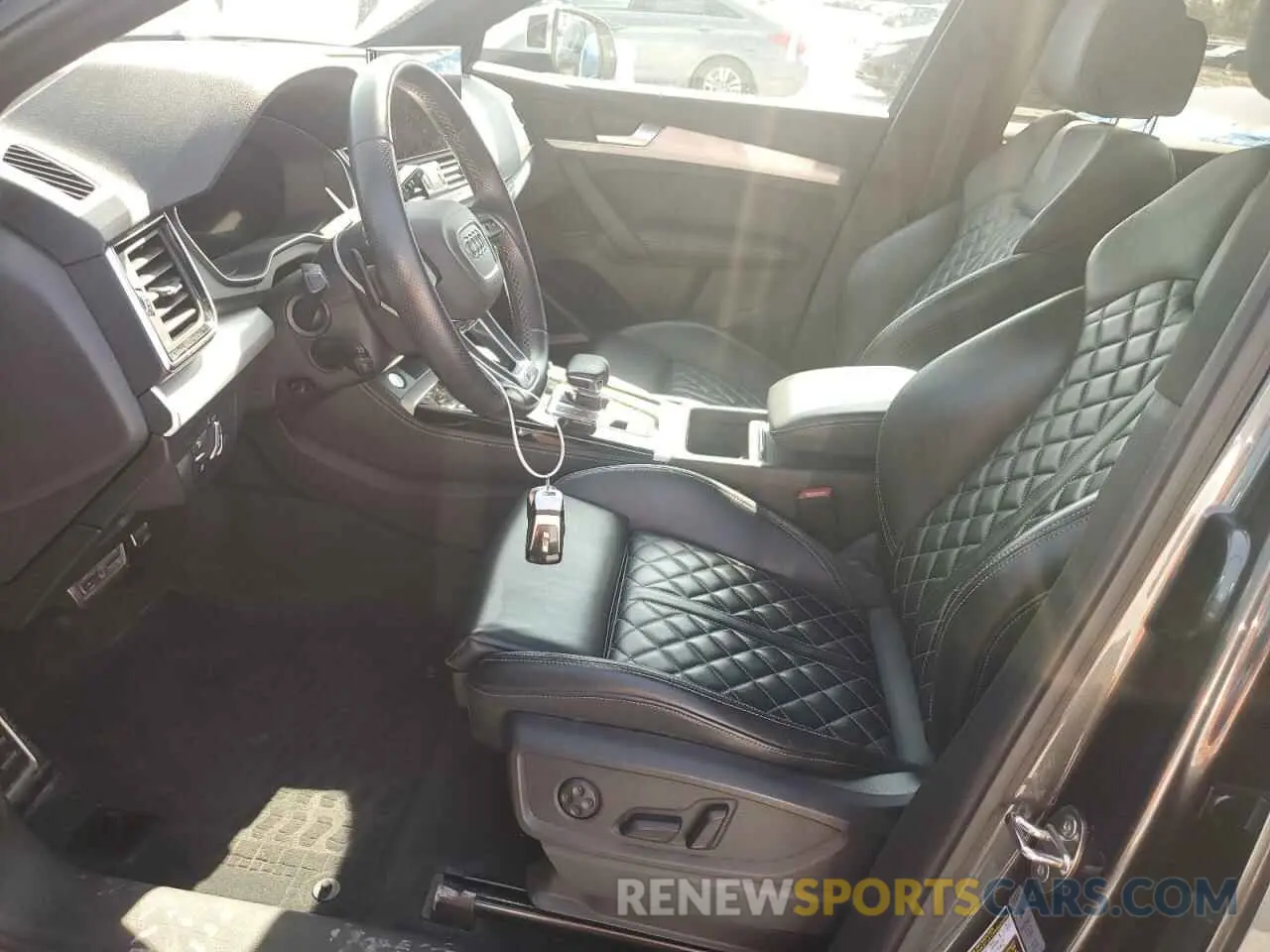 7 fotografías del automóvil dañado WA1B4AFY1M2035067 AUDI SQ5 2021
