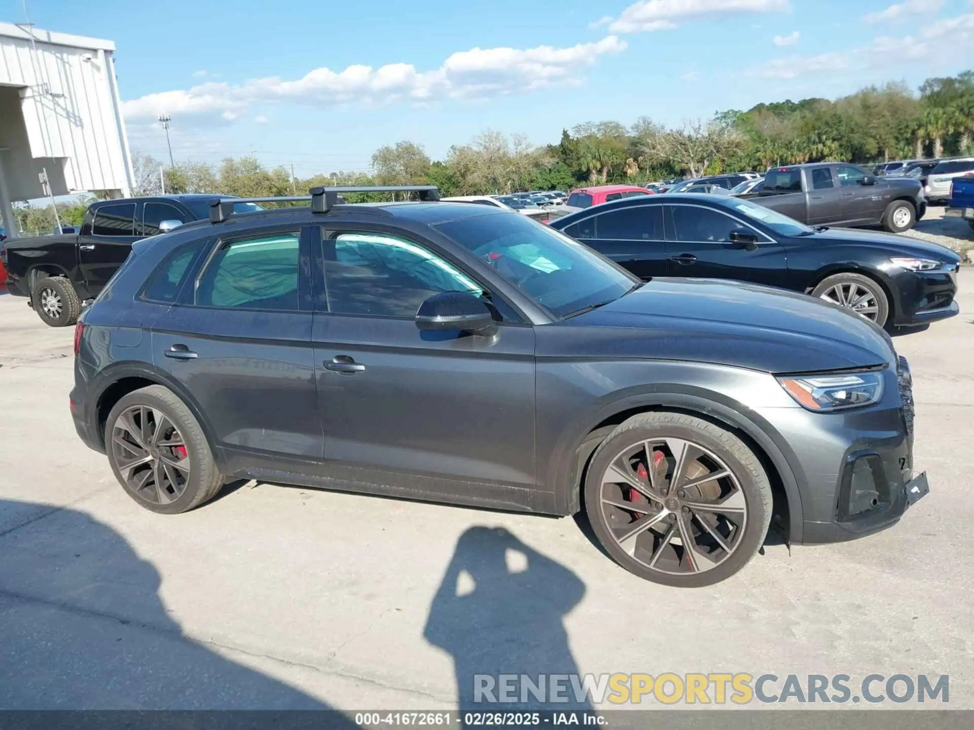 13 fotografías del automóvil dañado WA1B4AFYXM2018610 AUDI SQ5 2021