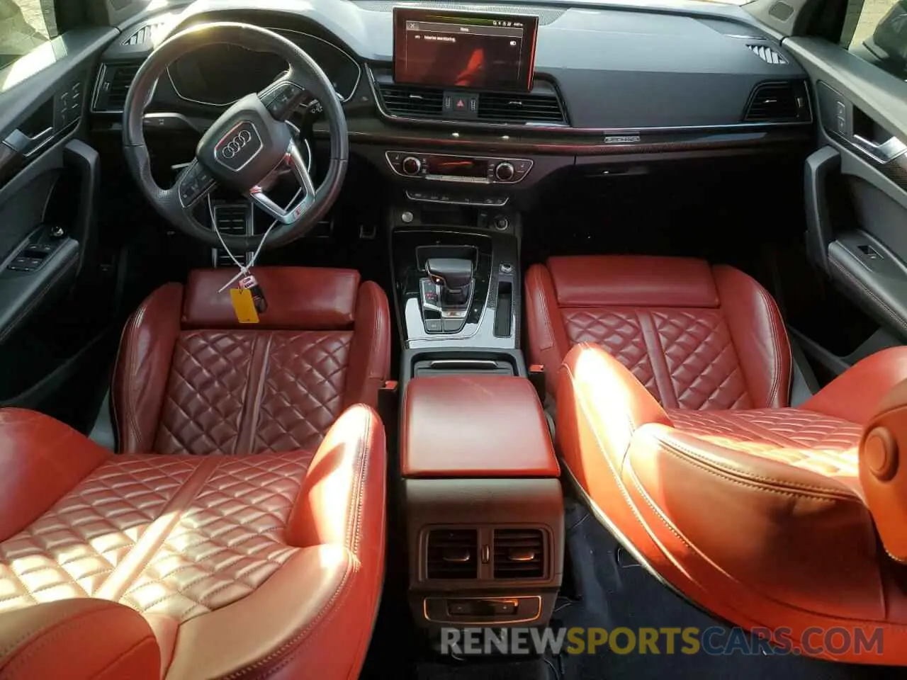 8 fotografías del automóvil dañado WA1B4AFYXM2019563 AUDI SQ5 2021