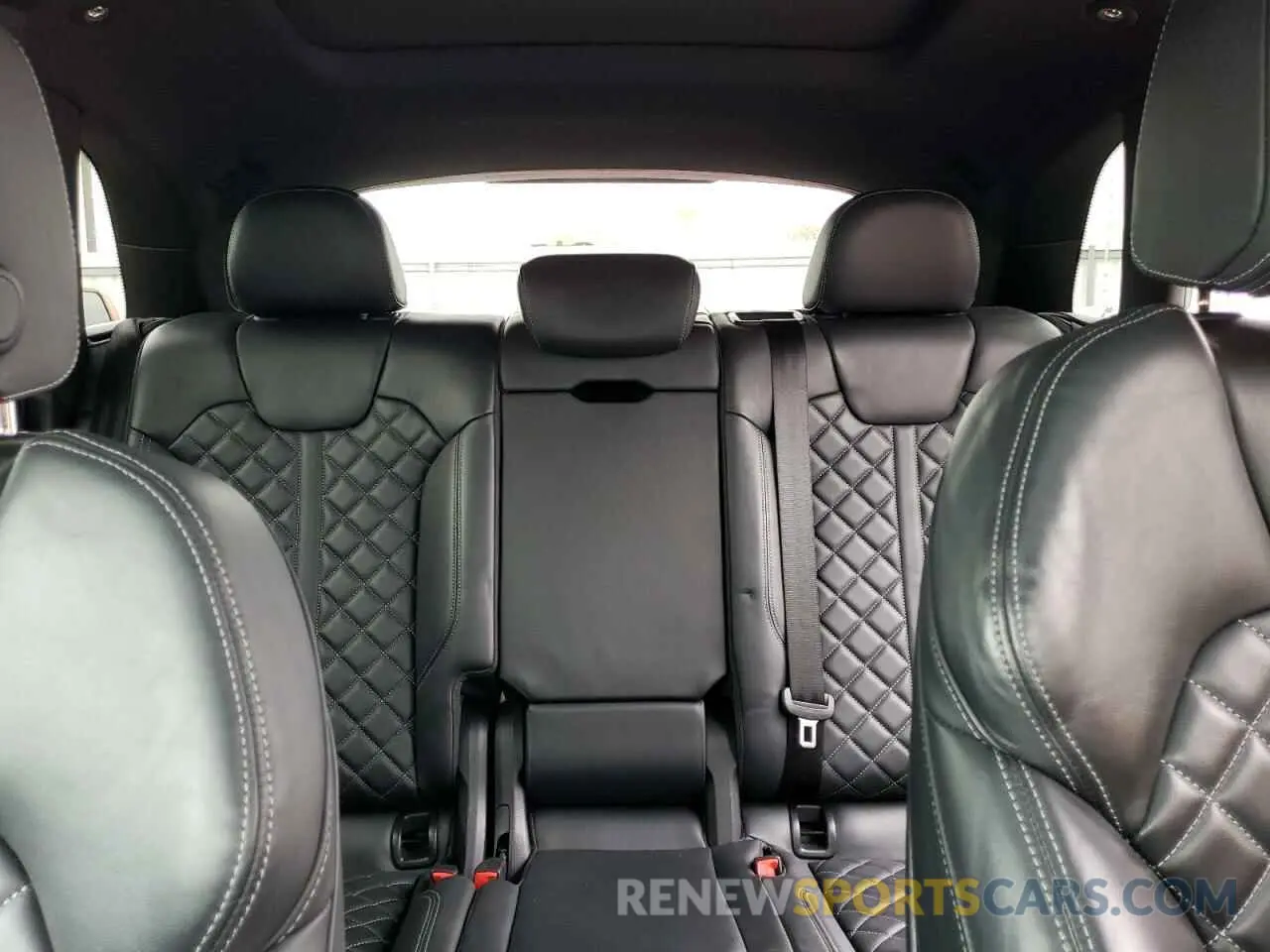 10 fotografías del automóvil dañado WA1B4AFYXM2139721 AUDI SQ5 2021