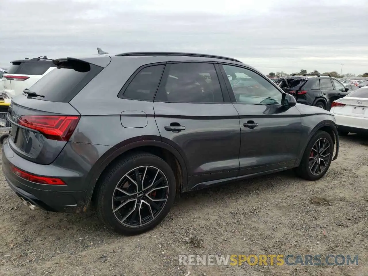 3 fotografías del automóvil dañado WA1B4AFYXM2139721 AUDI SQ5 2021