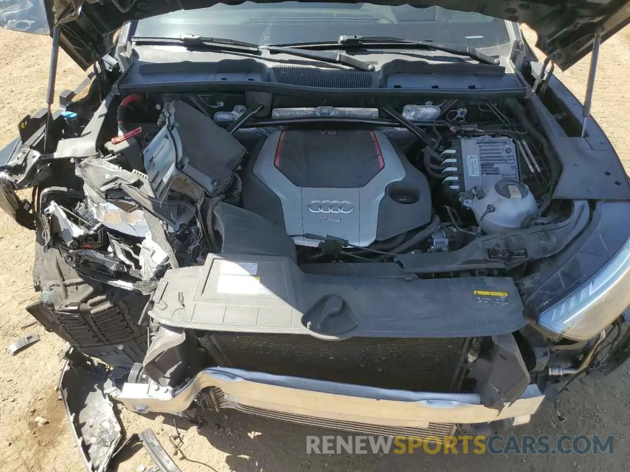13 fotografías del automóvil dañado WA1C4AFY7M2047826 AUDI SQ5 2021