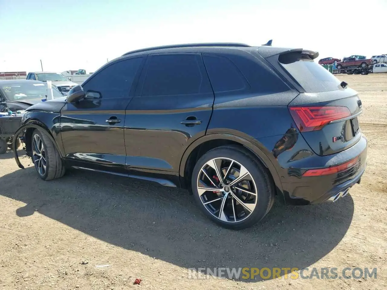 2 fotografías del automóvil dañado WA1C4AFY7M2047826 AUDI SQ5 2021