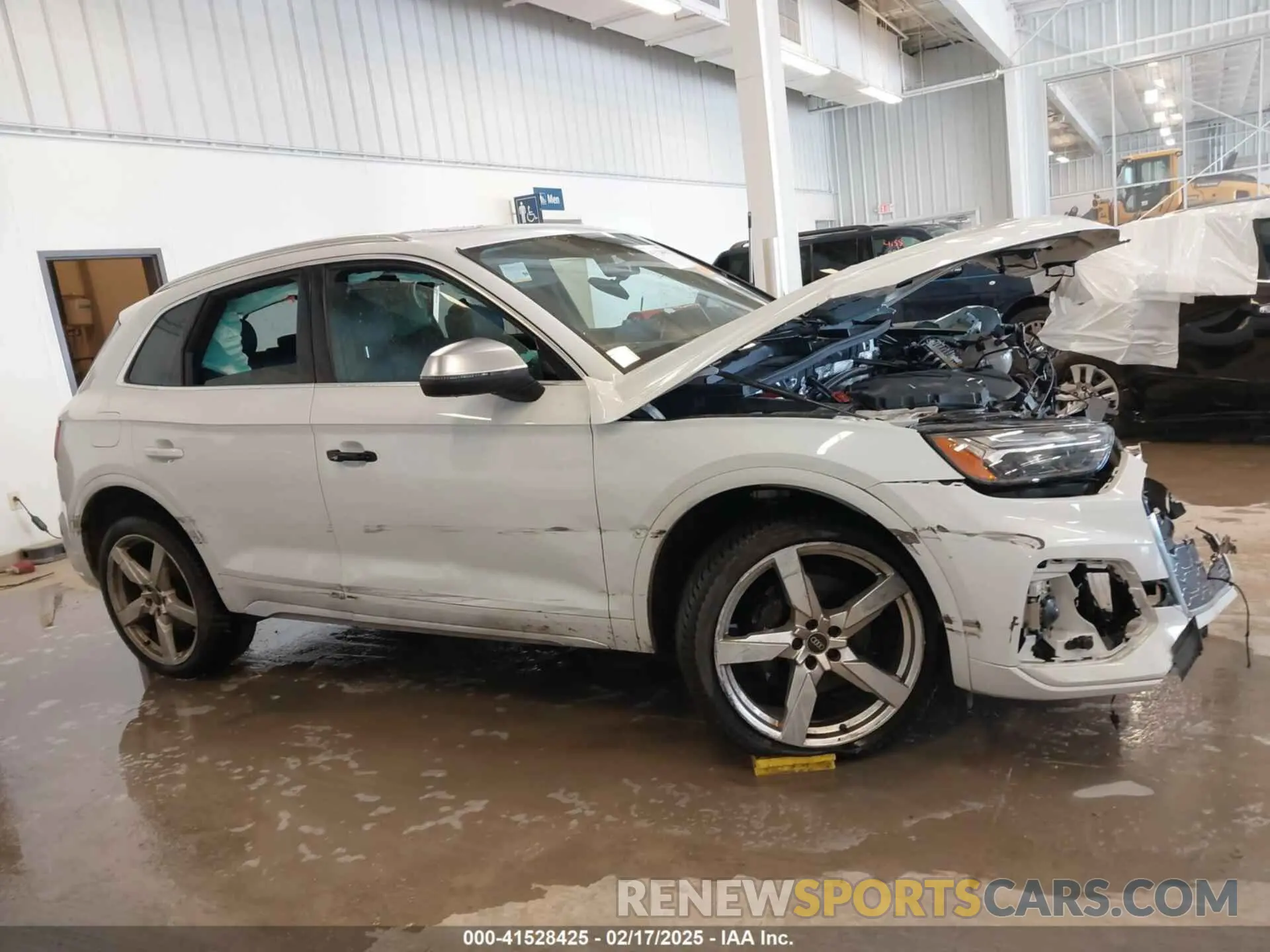 12 fotografías del automóvil dañado WA1B4AFY5N2043366 AUDI SQ5 2022