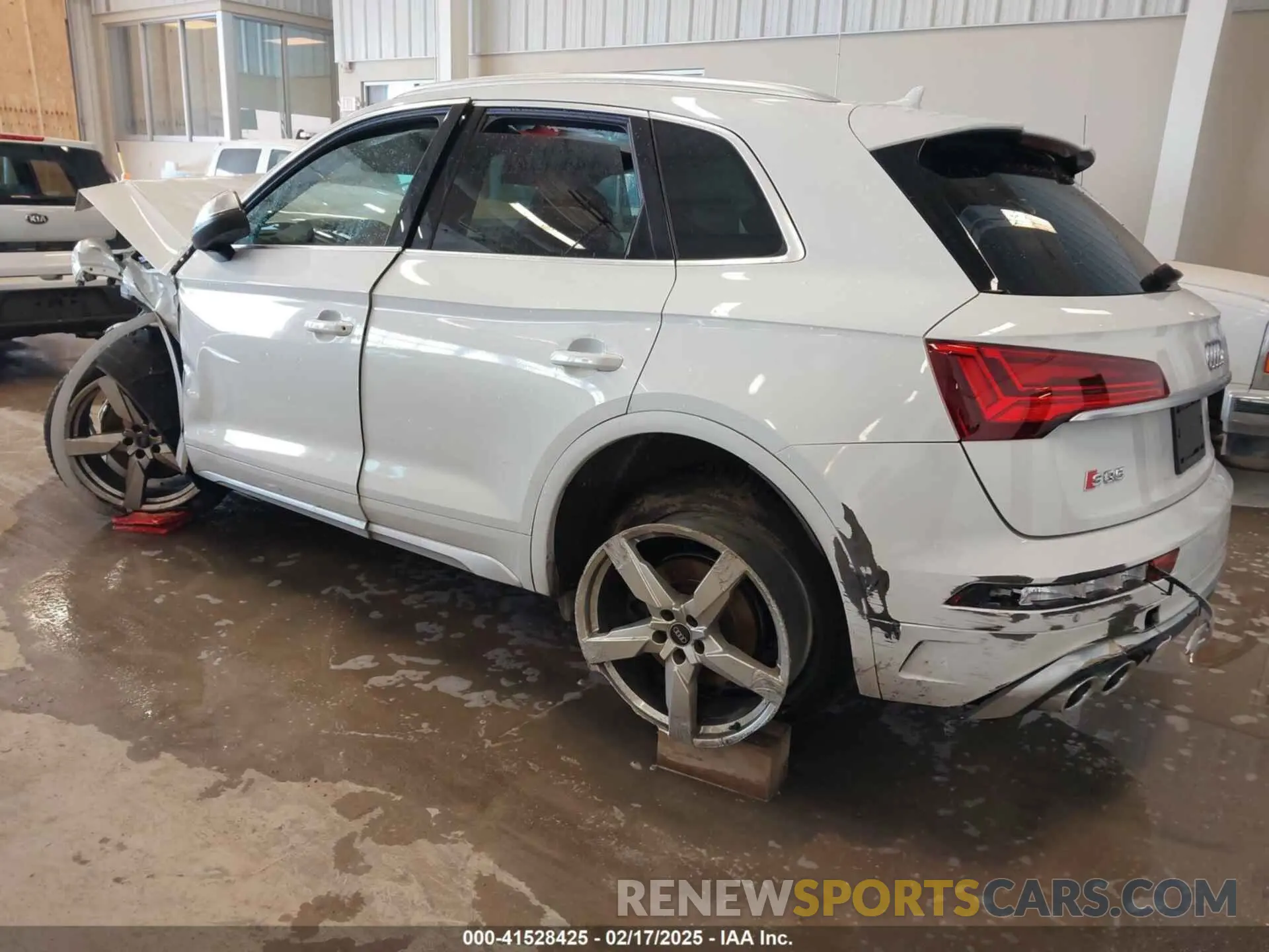 3 fotografías del automóvil dañado WA1B4AFY5N2043366 AUDI SQ5 2022