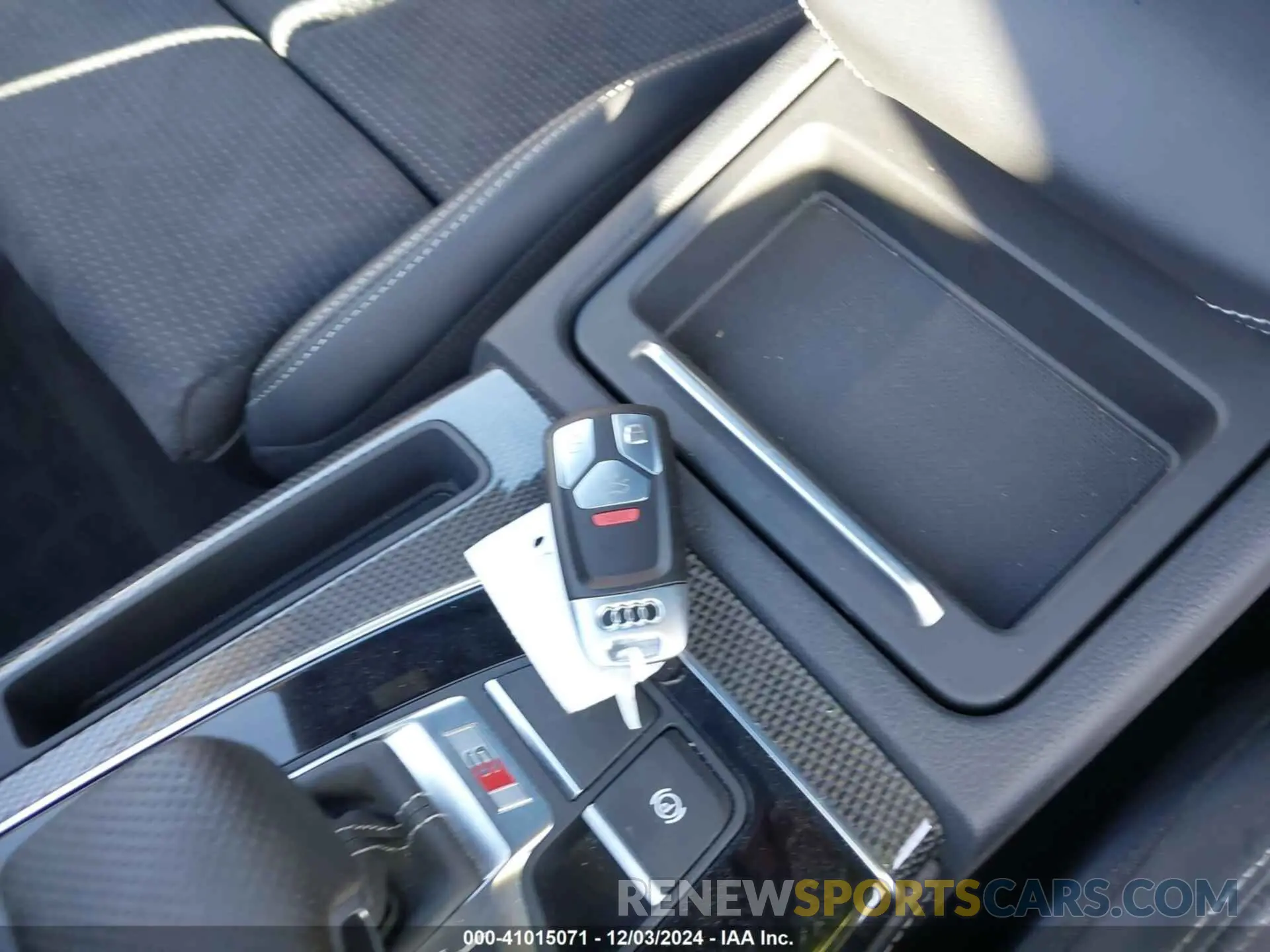 11 fotografías del automóvil dañado WA1B4AFY5N2105199 AUDI SQ5 2022
