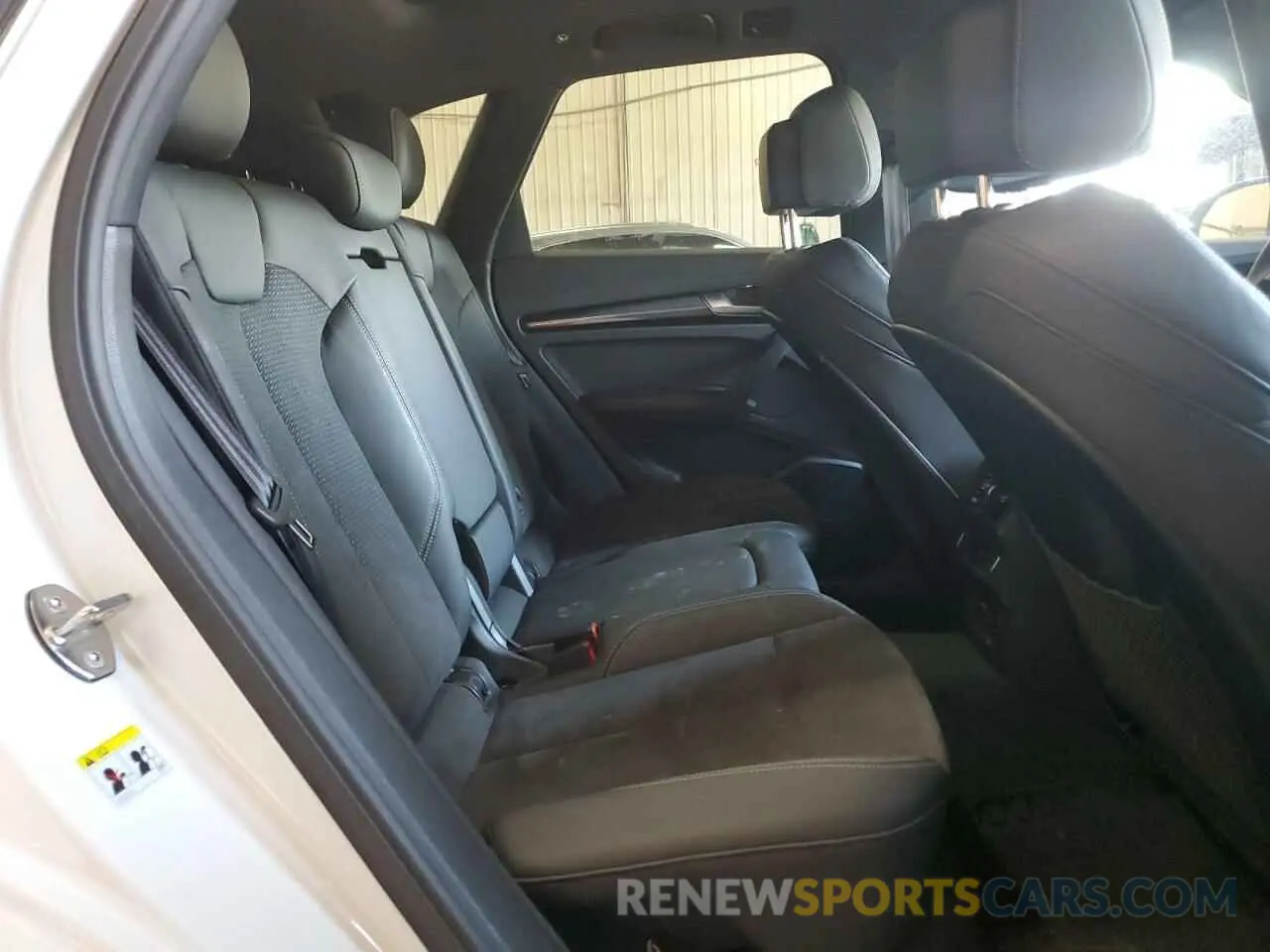 10 fotografías del automóvil dañado WA1B4AFY6N2125641 AUDI SQ5 2022