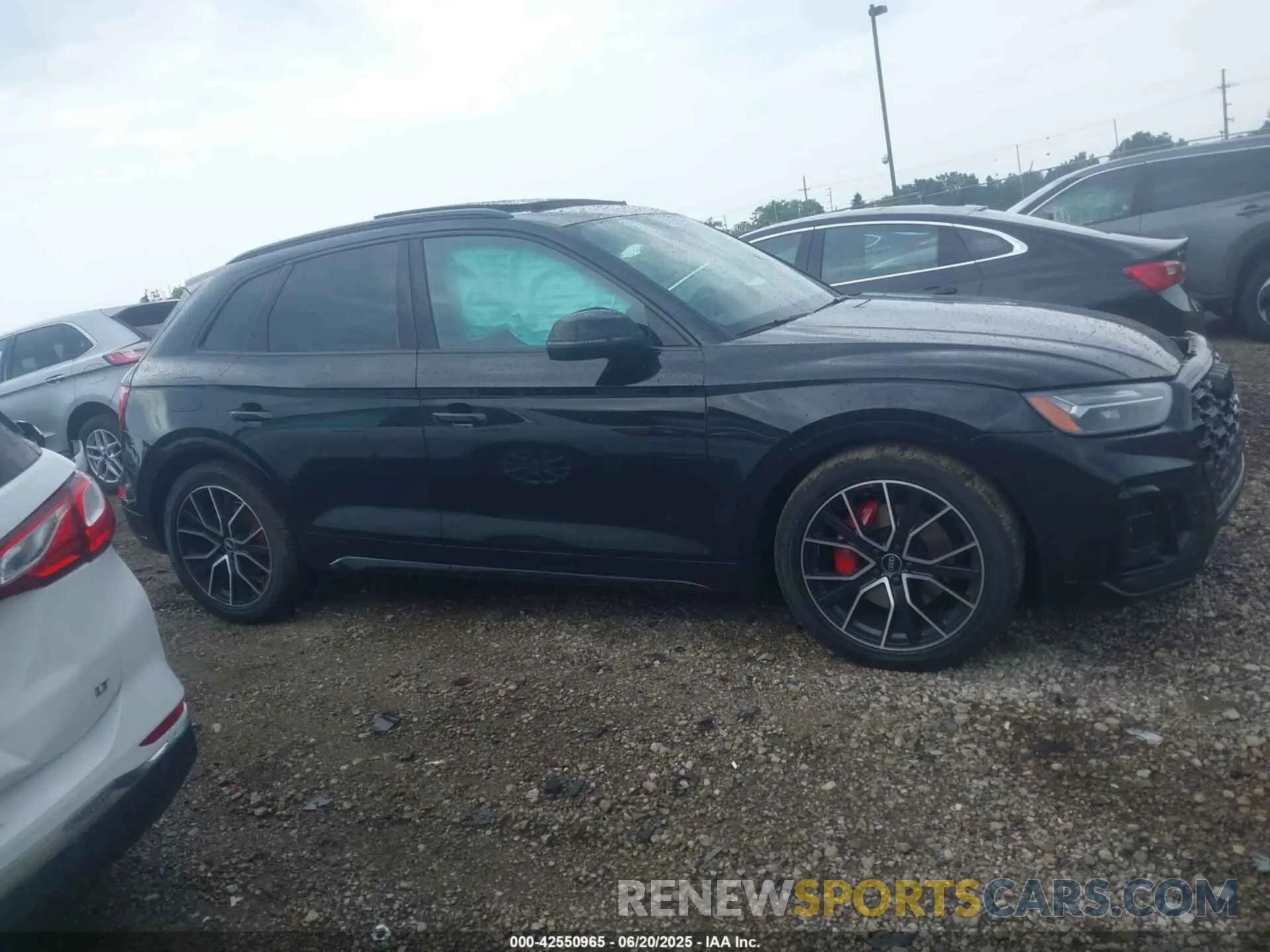 13 fotografías del automóvil dañado WA1B4AFY7N2030411 AUDI SQ5 2022