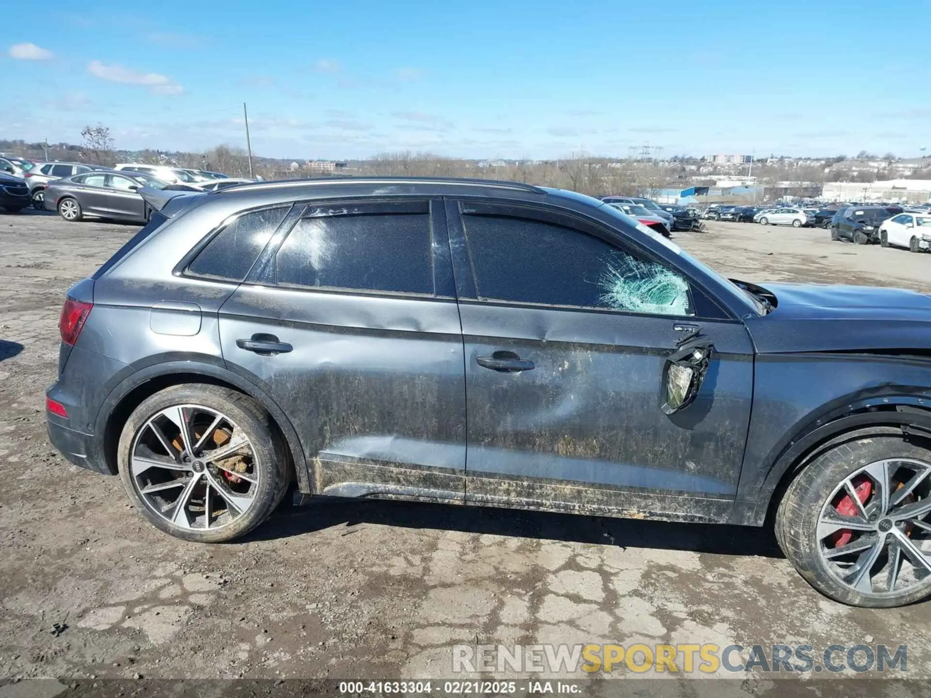 17 fotografías del automóvil dañado WA1C4AFY3N2033696 AUDI SQ5 2022