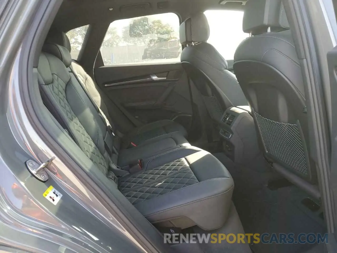 11 fotografías del automóvil dañado WA1B4AFY1P2026504 AUDI SQ5 2023