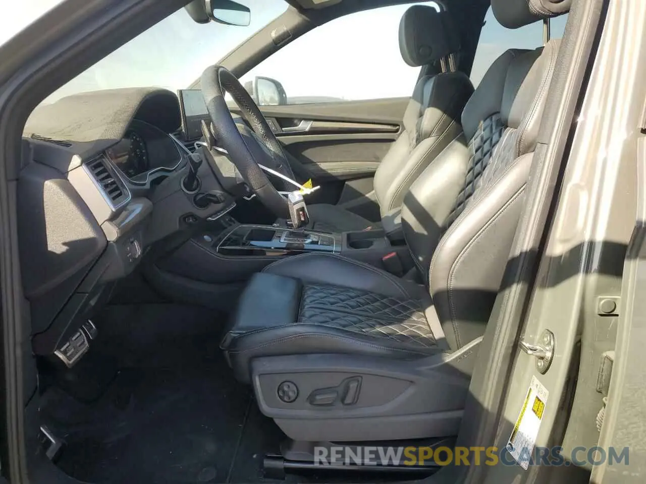 7 fotografías del automóvil dañado WA1B4AFY1P2026504 AUDI SQ5 2023