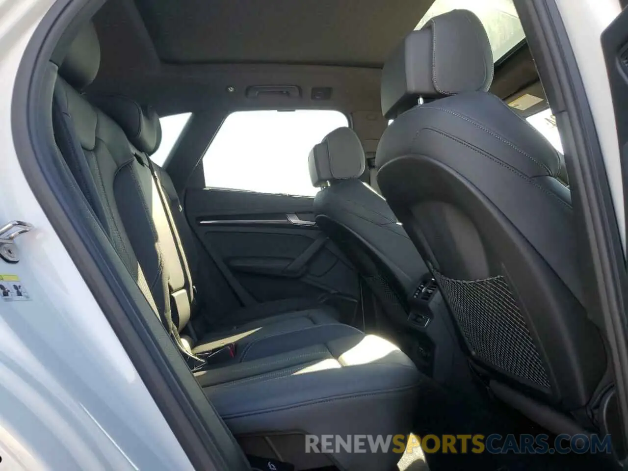 11 fotografías del automóvil dañado WA1B4AFY6P2032069 AUDI SQ5 2023