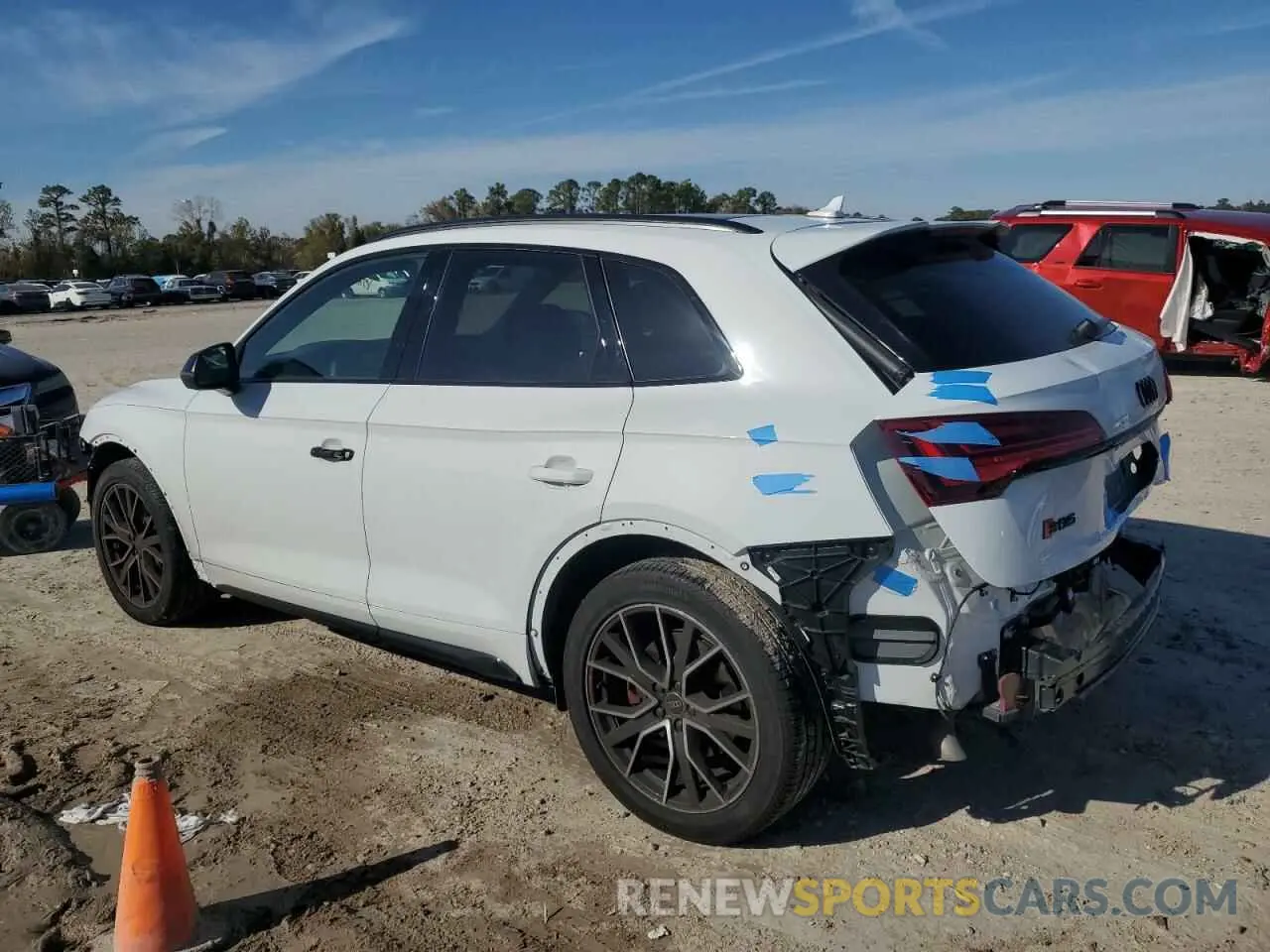 2 fotografías del automóvil dañado WA1B4AFY6P2032069 AUDI SQ5 2023