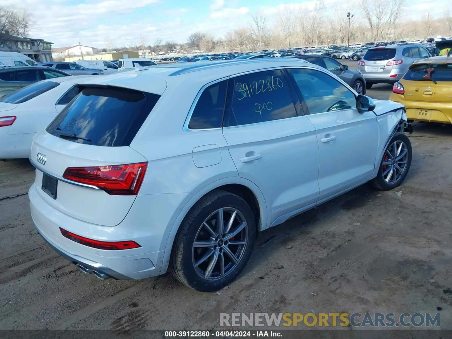 4 fotografías del automóvil dañado WA1B4AFY7P2003972 AUDI SQ5 2023