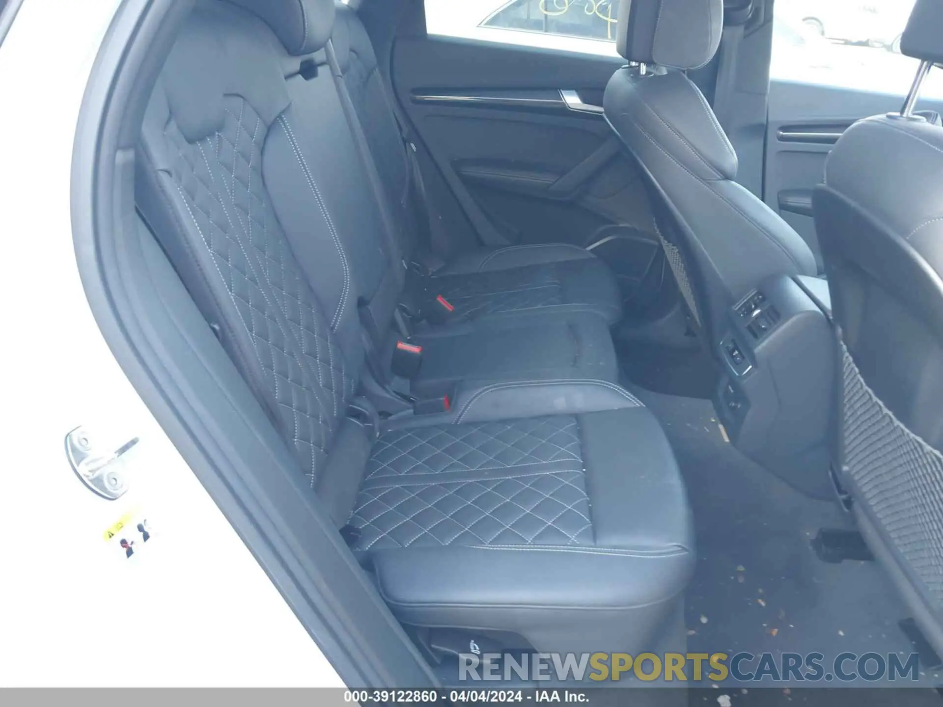 8 fotografías del automóvil dañado WA1B4AFY7P2003972 AUDI SQ5 2023