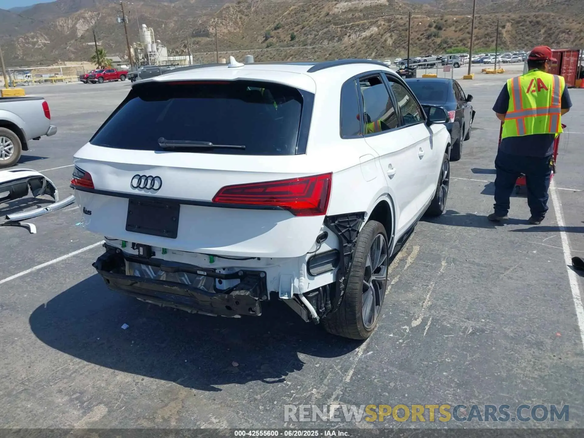 4 fotografías del automóvil dañado WA1B4AFY0R2036623 AUDI SQ5 2024