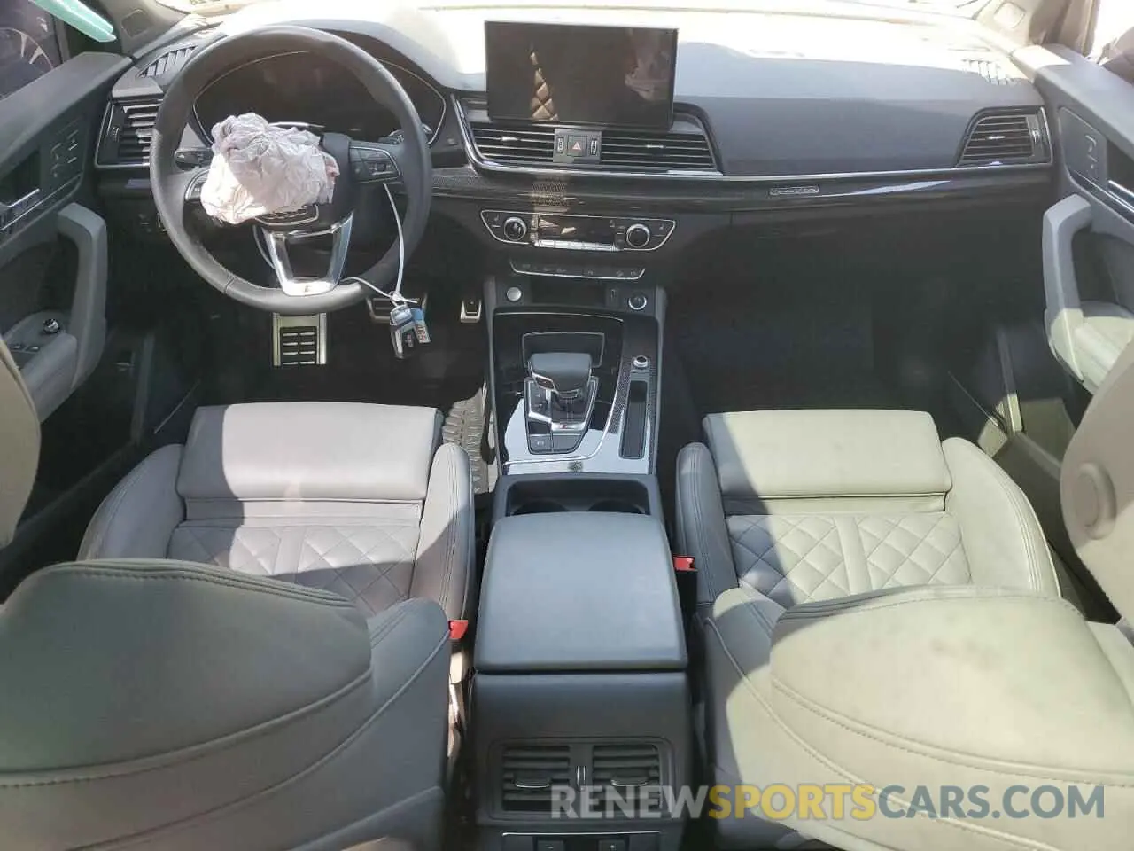 8 fotografías del automóvil dañado WA1B4AFY1R2035223 AUDI SQ5 2024