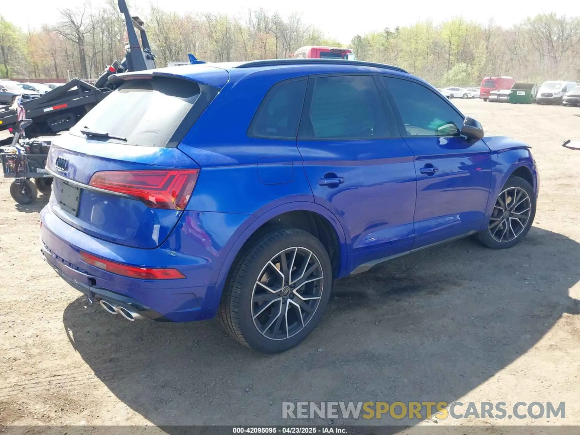 4 fotografías del automóvil dañado WA1B4AFY2R2108129 AUDI SQ5 2024