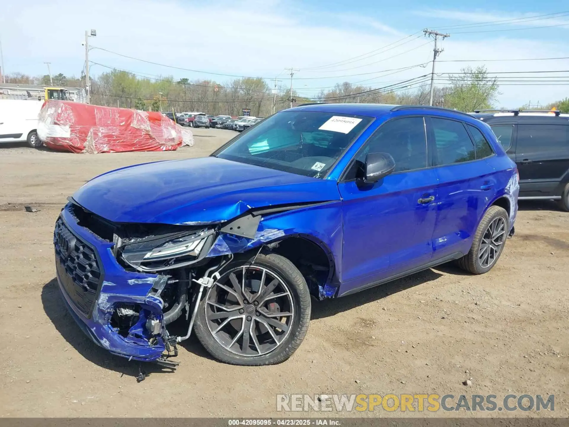 6 fotografías del automóvil dañado WA1B4AFY2R2108129 AUDI SQ5 2024