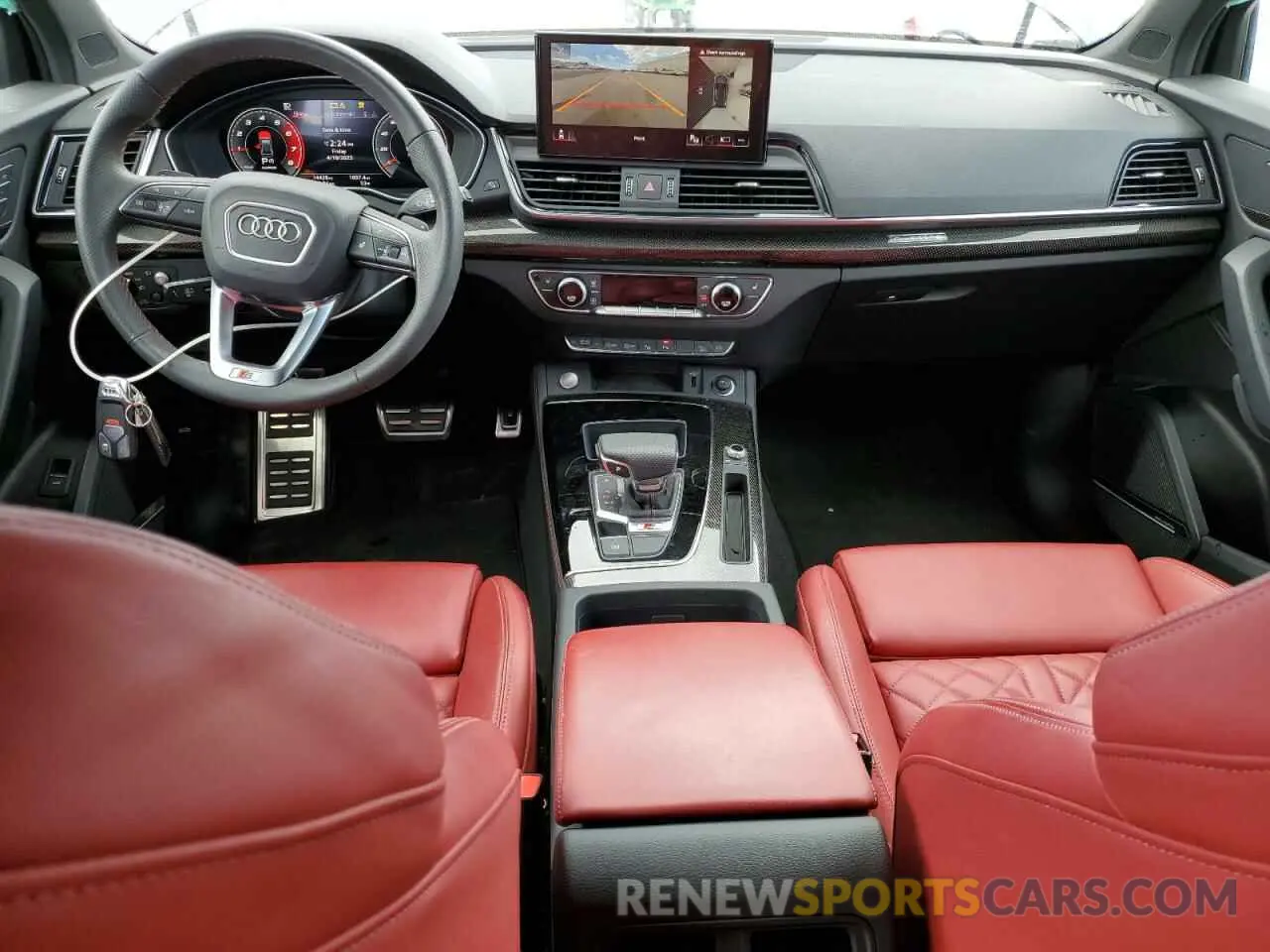8 fotografías del automóvil dañado WA1C4AFY7R2062334 AUDI SQ5 2024