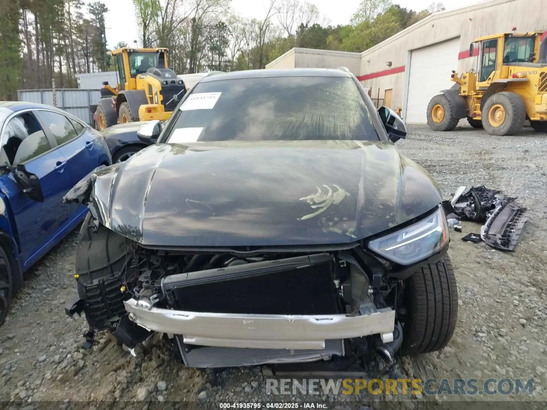 11 fotografías del automóvil dañado WA1B4AFY1S2023692 AUDI SQ5 2025