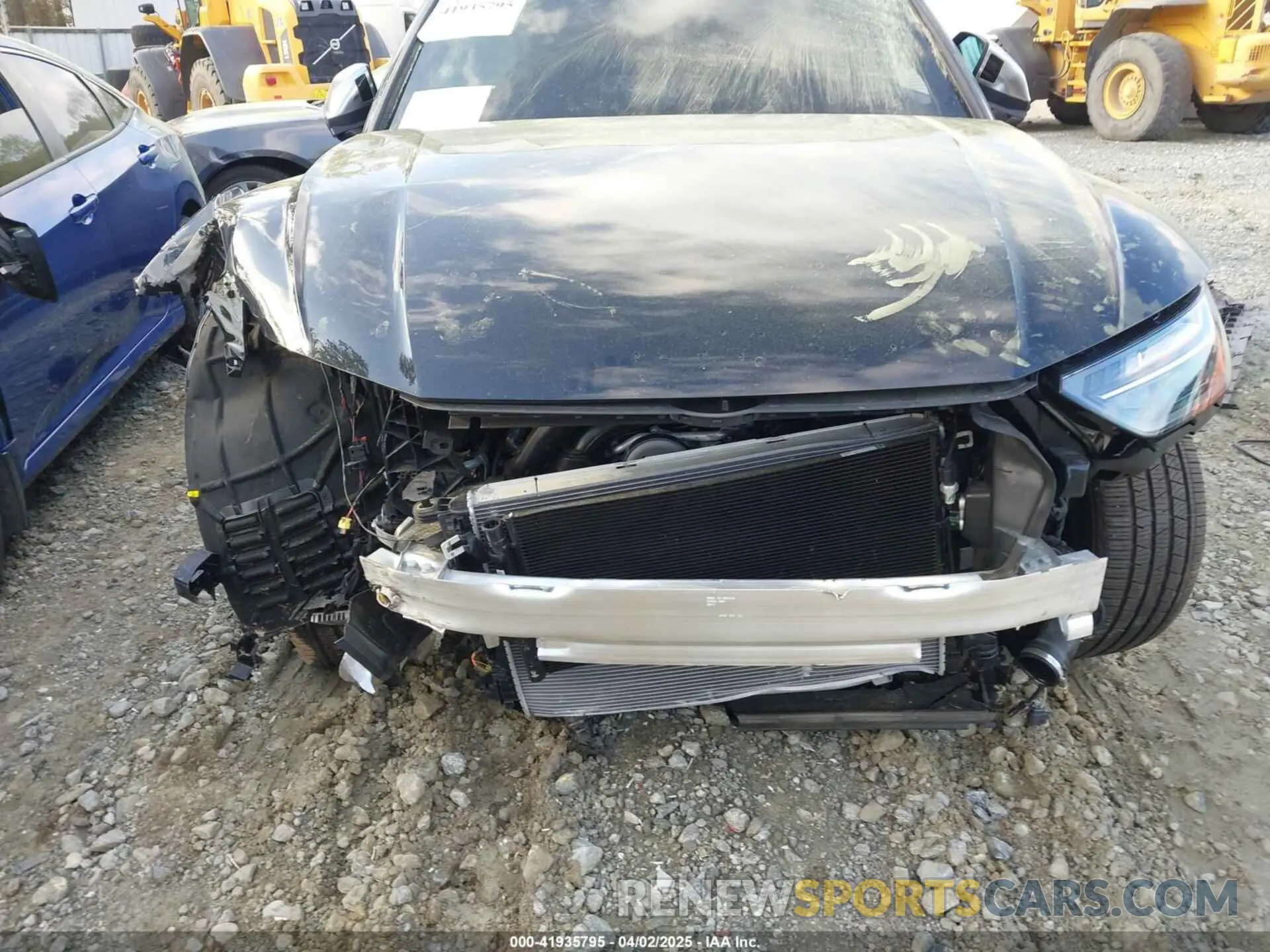 16 fotografías del automóvil dañado WA1B4AFY1S2023692 AUDI SQ5 2025