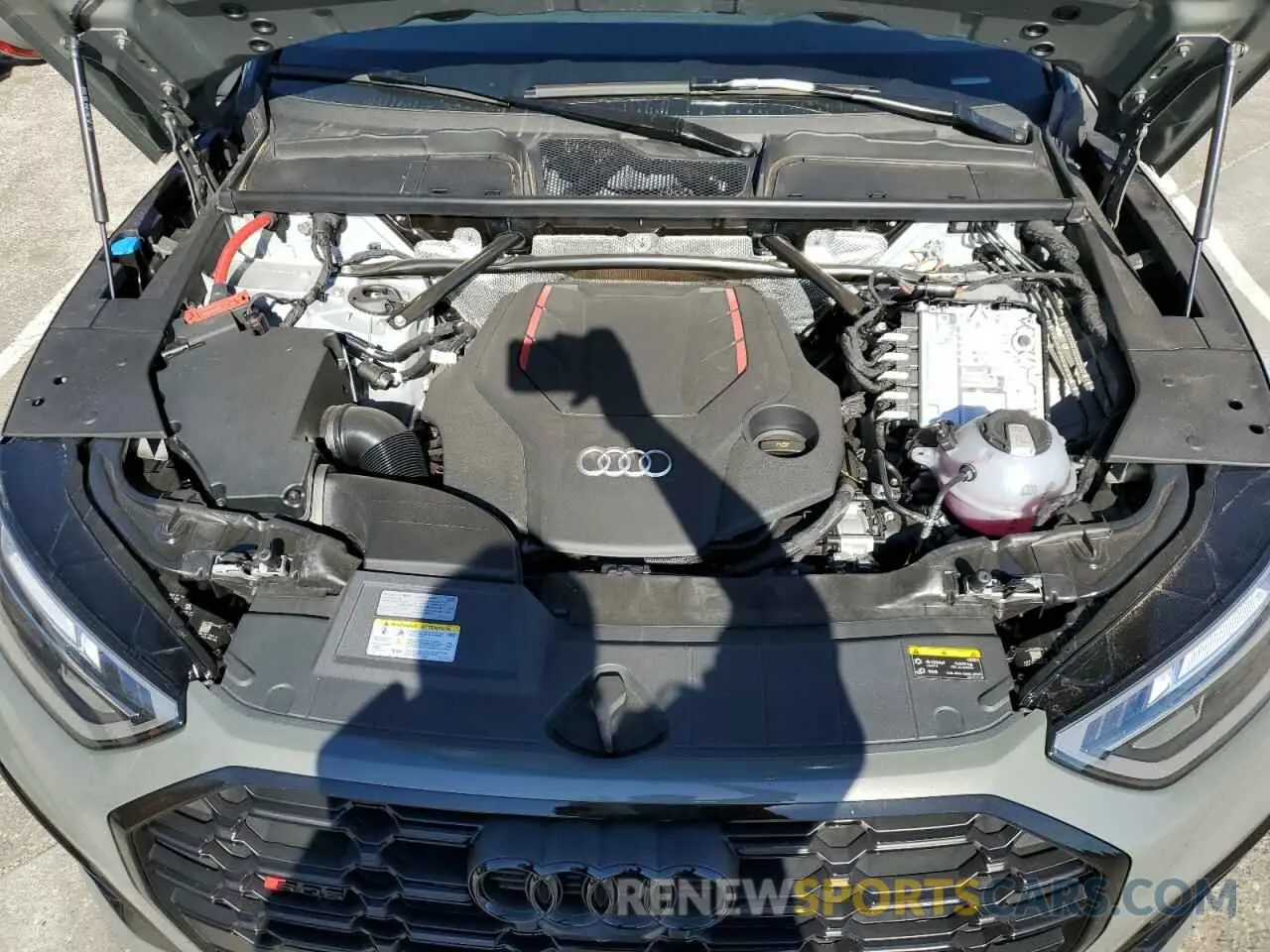 12 fotografías del automóvil dañado WA1B4AFY6S2036938 AUDI SQ5 2025