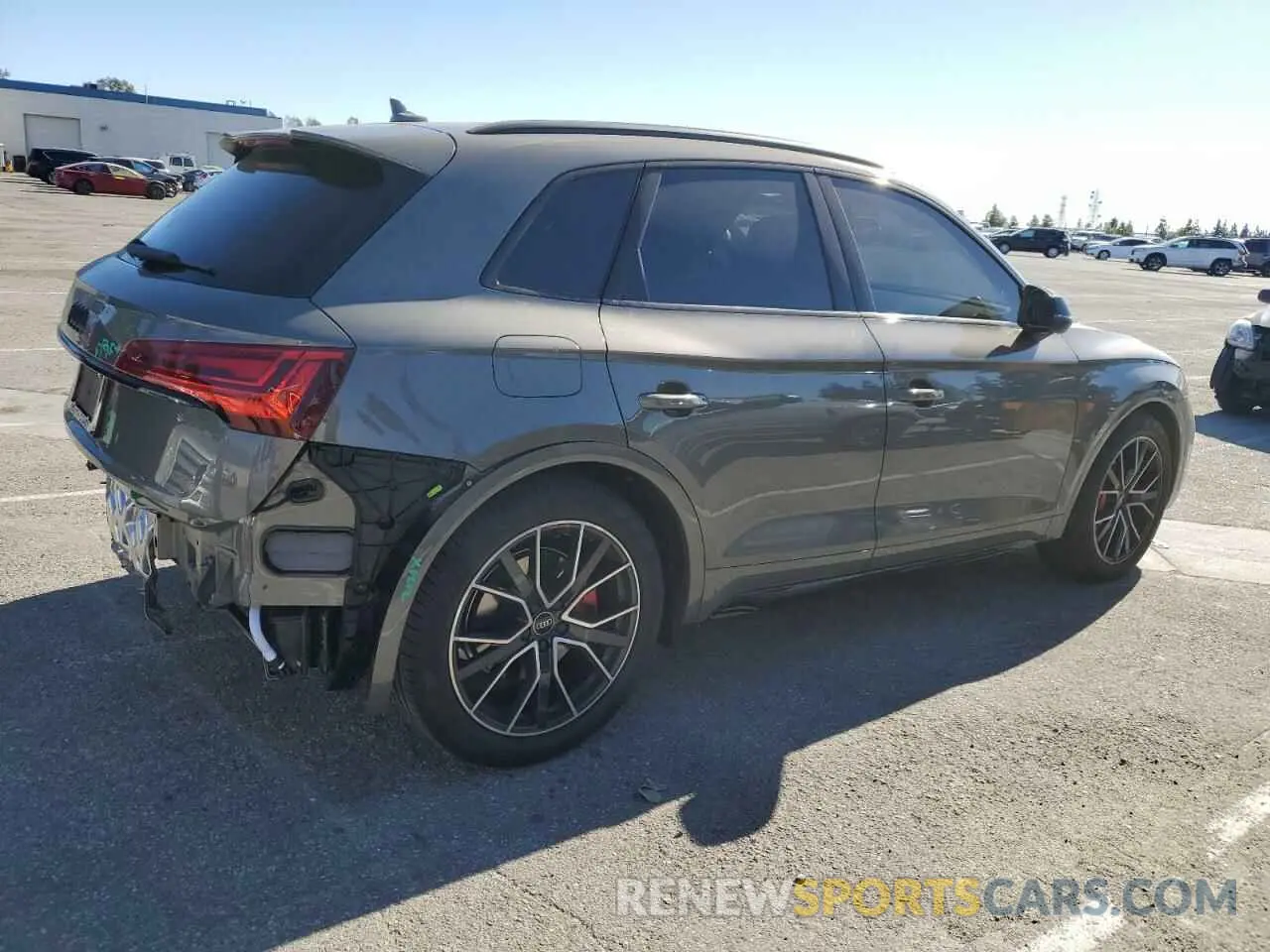 3 fotografías del automóvil dañado WA1B4AFY6S2036938 AUDI SQ5 2025