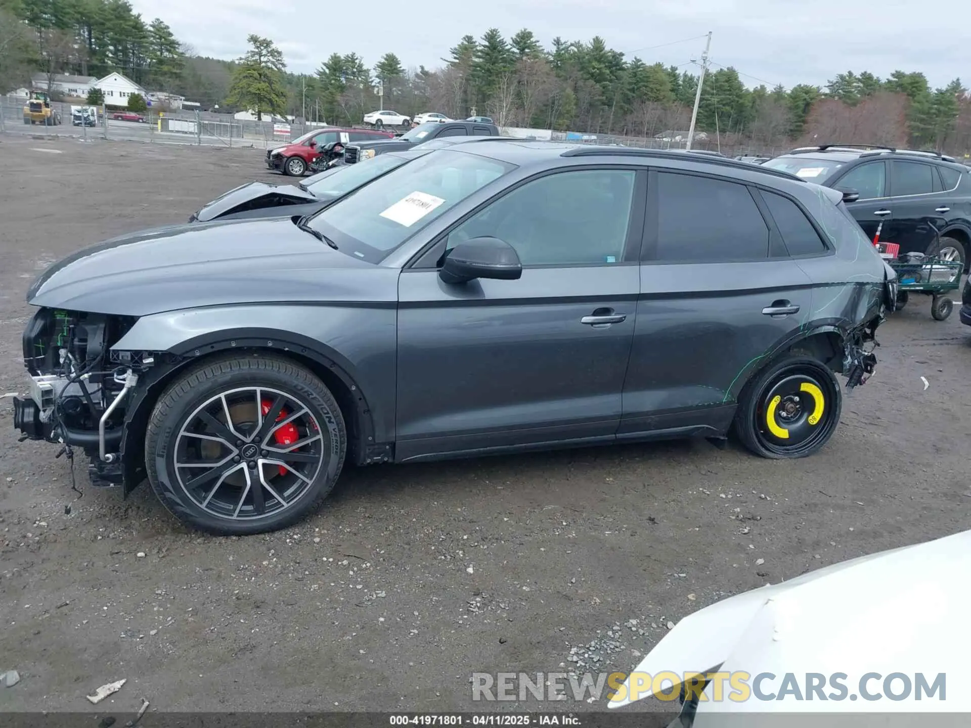 15 fotografías del automóvil dañado WA1B4AFY6S2052377 AUDI SQ5 2025
