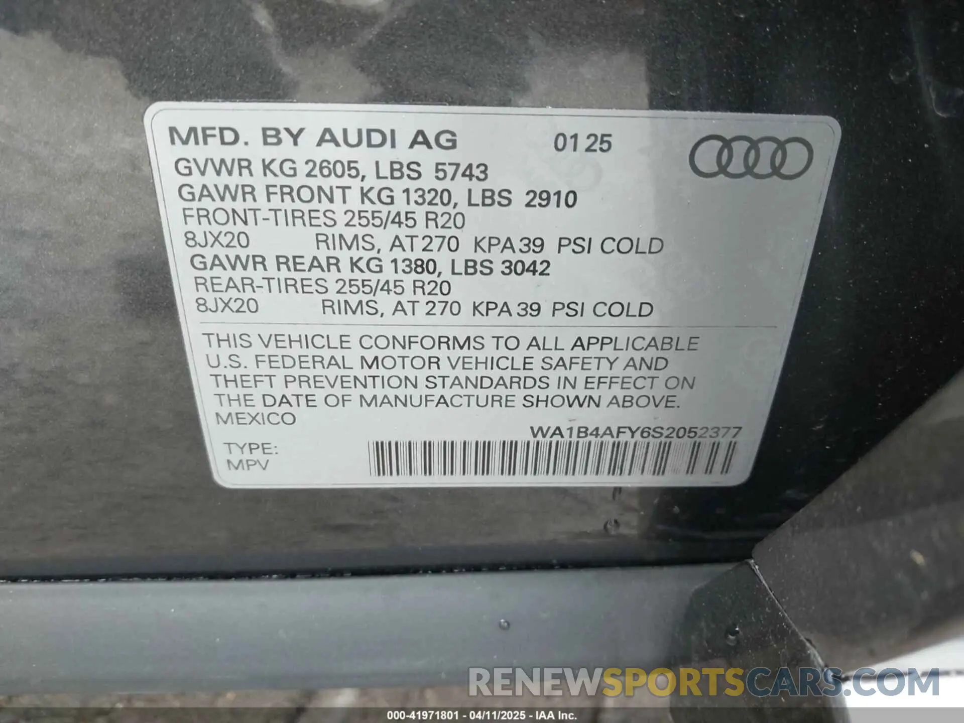 9 fotografías del automóvil dañado WA1B4AFY6S2052377 AUDI SQ5 2025