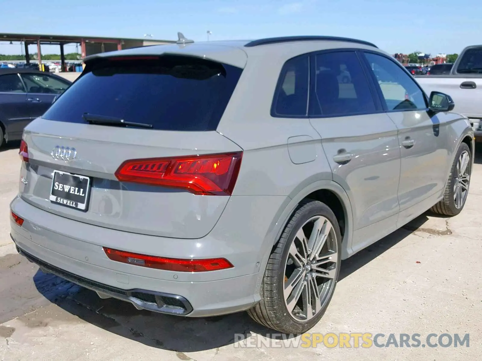 4 fotografías del automóvil dañado WA1C4AFY1K2005066 AUDI SQ5 PRESTI 2019