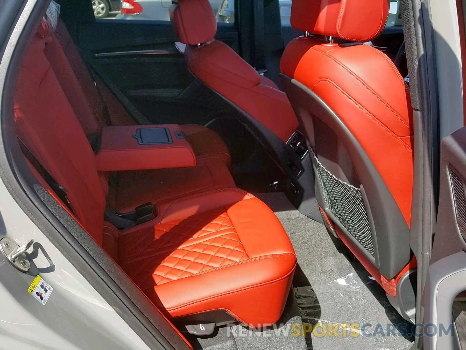 6 fotografías del automóvil dañado WA1C4AFY1K2005066 AUDI SQ5 PRESTI 2019