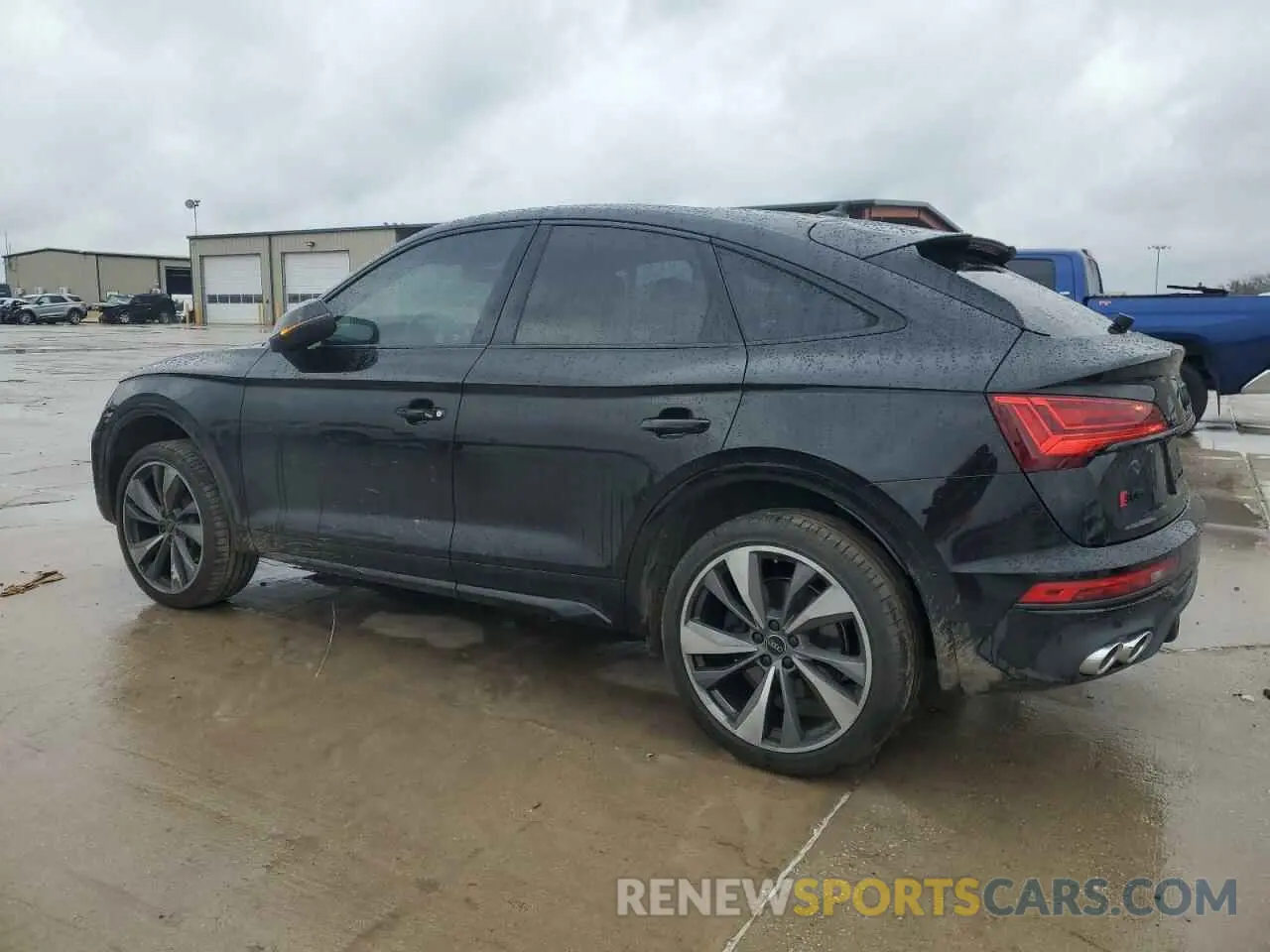 2 fotografías del automóvil dañado WA124AFYXR2074022 AUDI SQ5 SPORTB 2024
