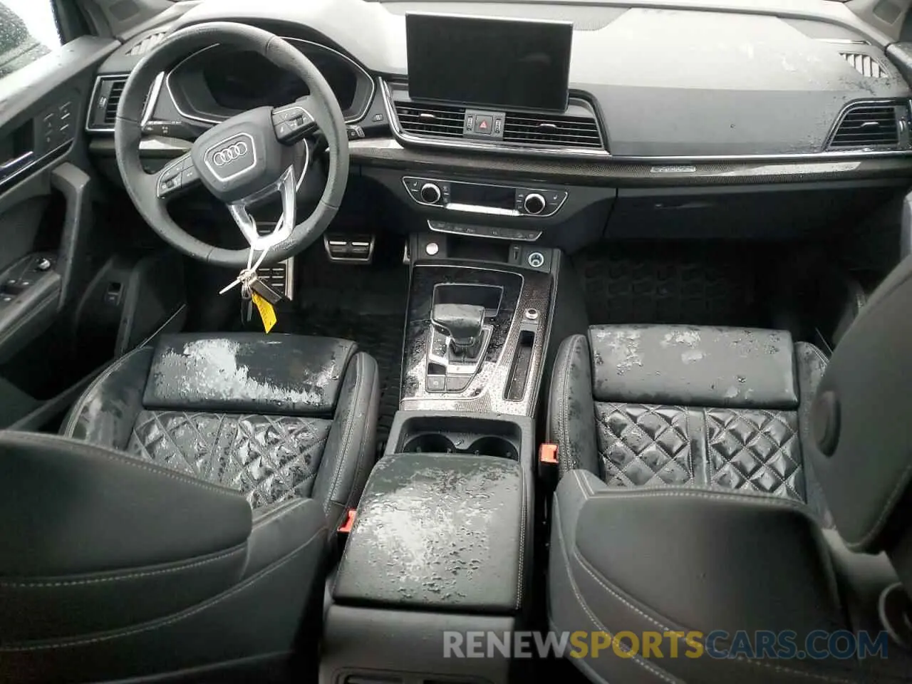 8 fotografías del automóvil dañado WA124AFY8S2010468 AUDI SQ5 SPORTB 2025