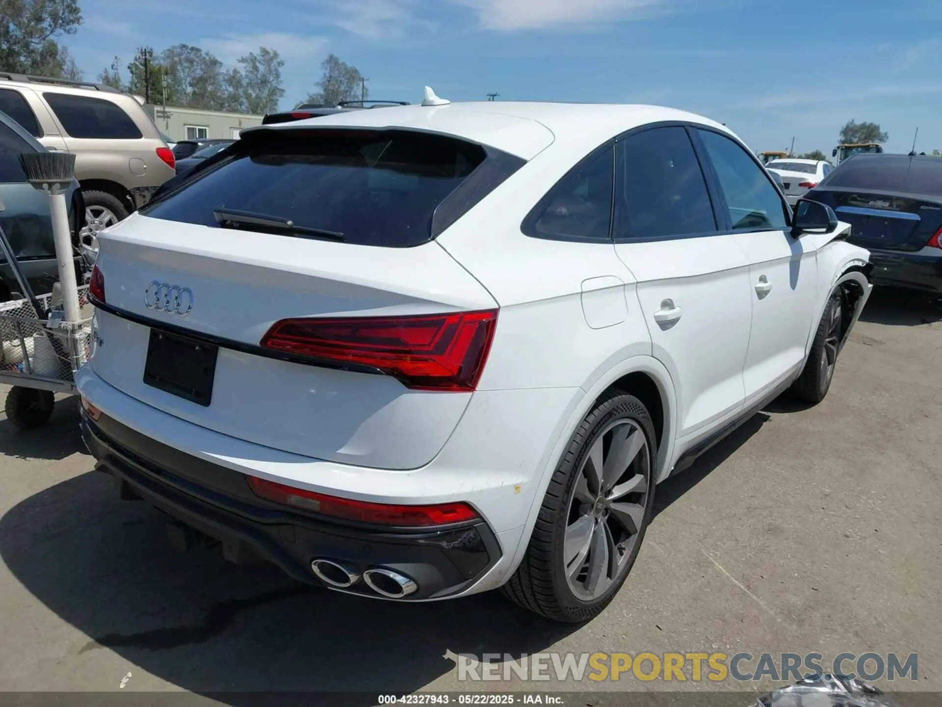 4 fotografías del automóvil dañado WA124AFY7P2036034 AUDI SQ5 SPORTBACK 2023